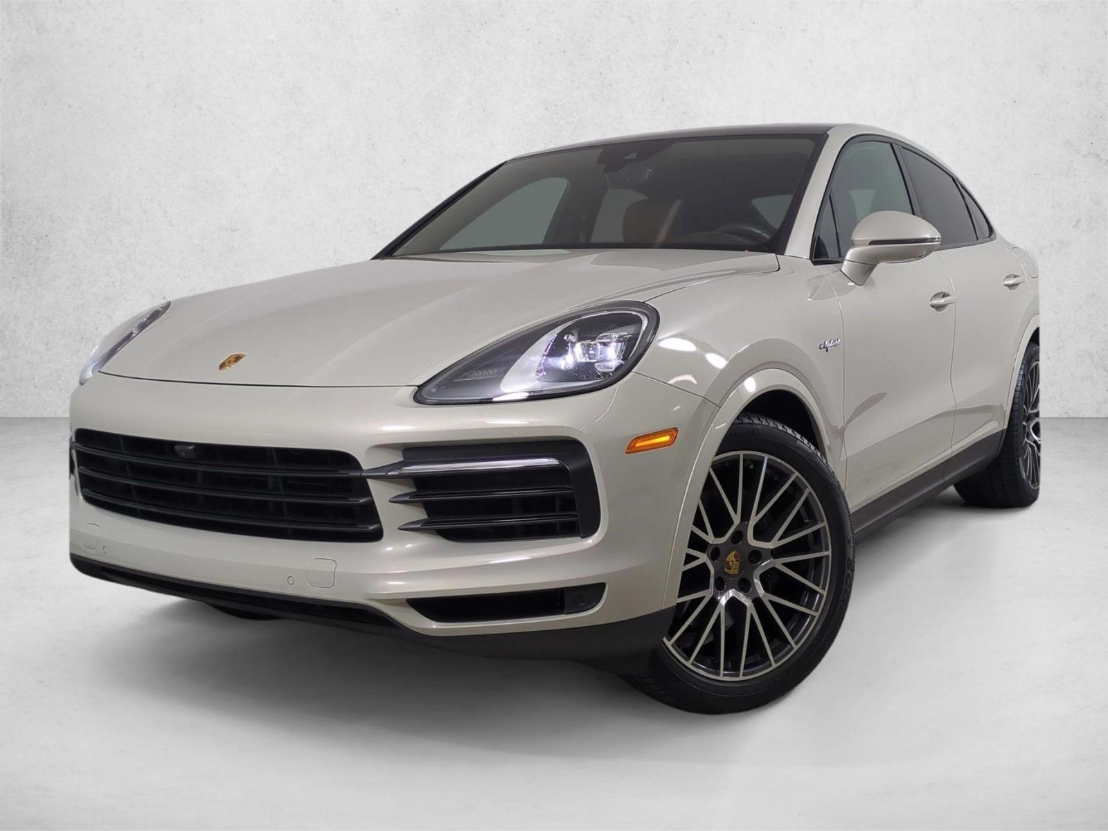2022 Porsche Cayenne E-Hybrid's photo