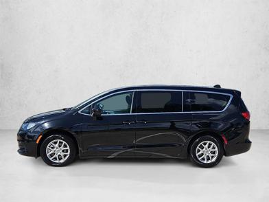 2024 Chrysler Voyager