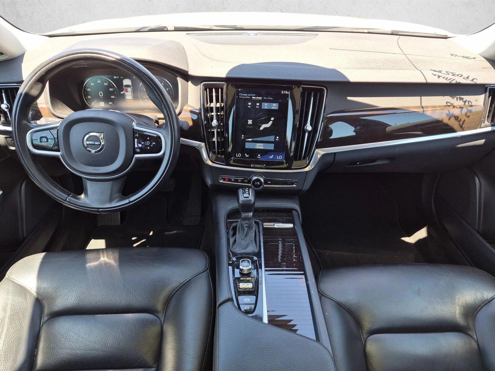 Thumbnail: 2018 Volvo S90 - 3
