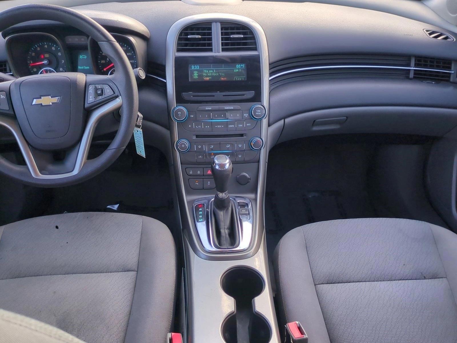 Thumbnail: 2013 Chevrolet Malibu - 4