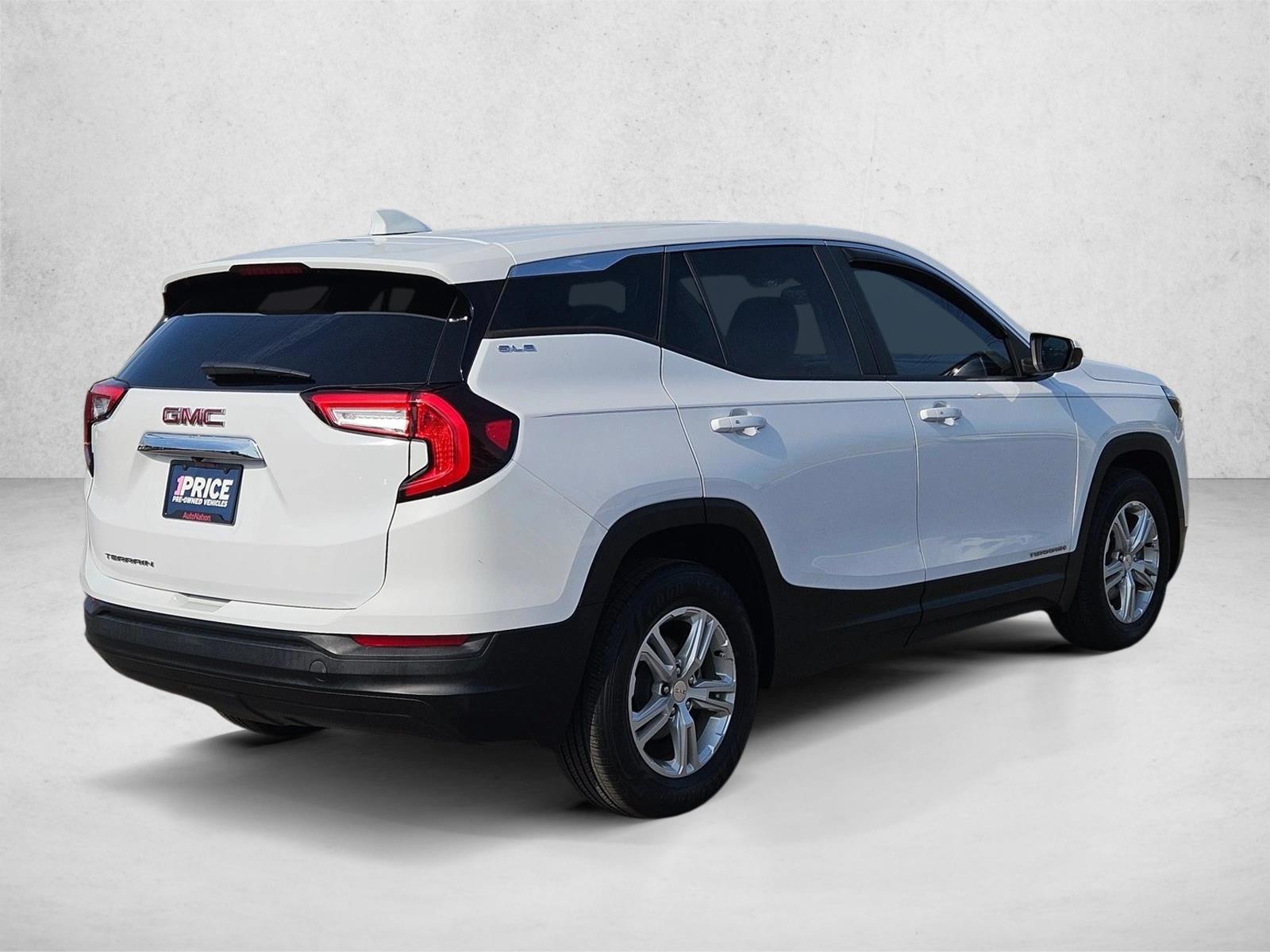 2022 GMC Terrain SLE - Photo 5