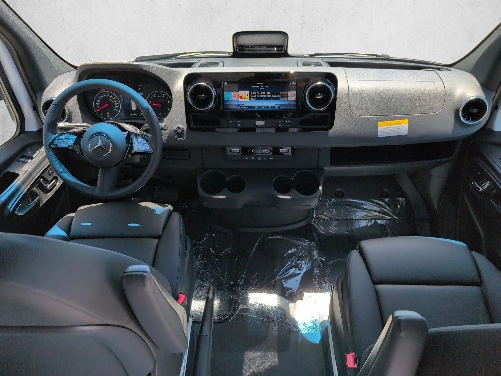 Thumbnail: 2026 Mercedes-Benz Sprinter - 3