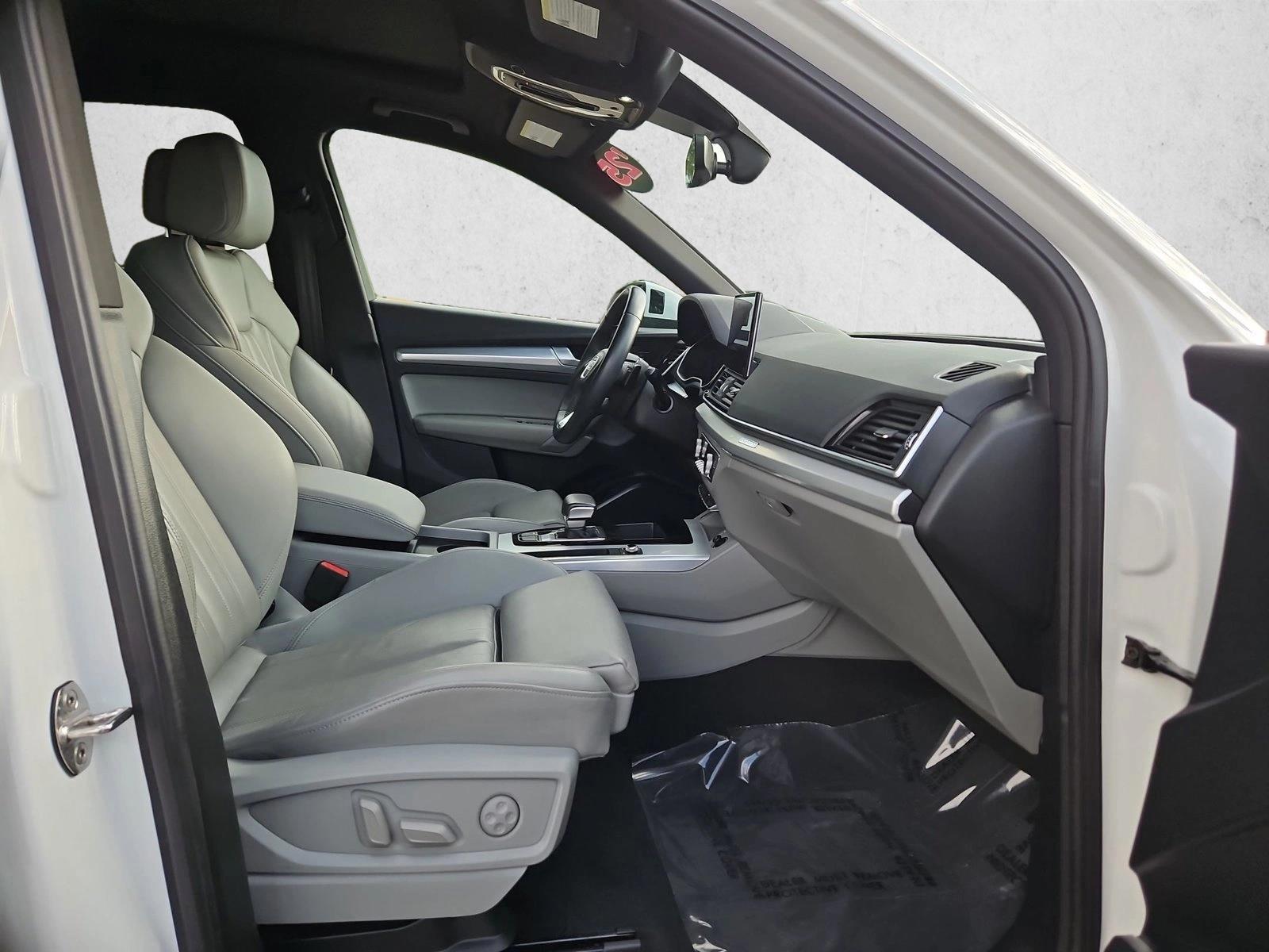 2025 Audi Q5 Premium - Photo 23