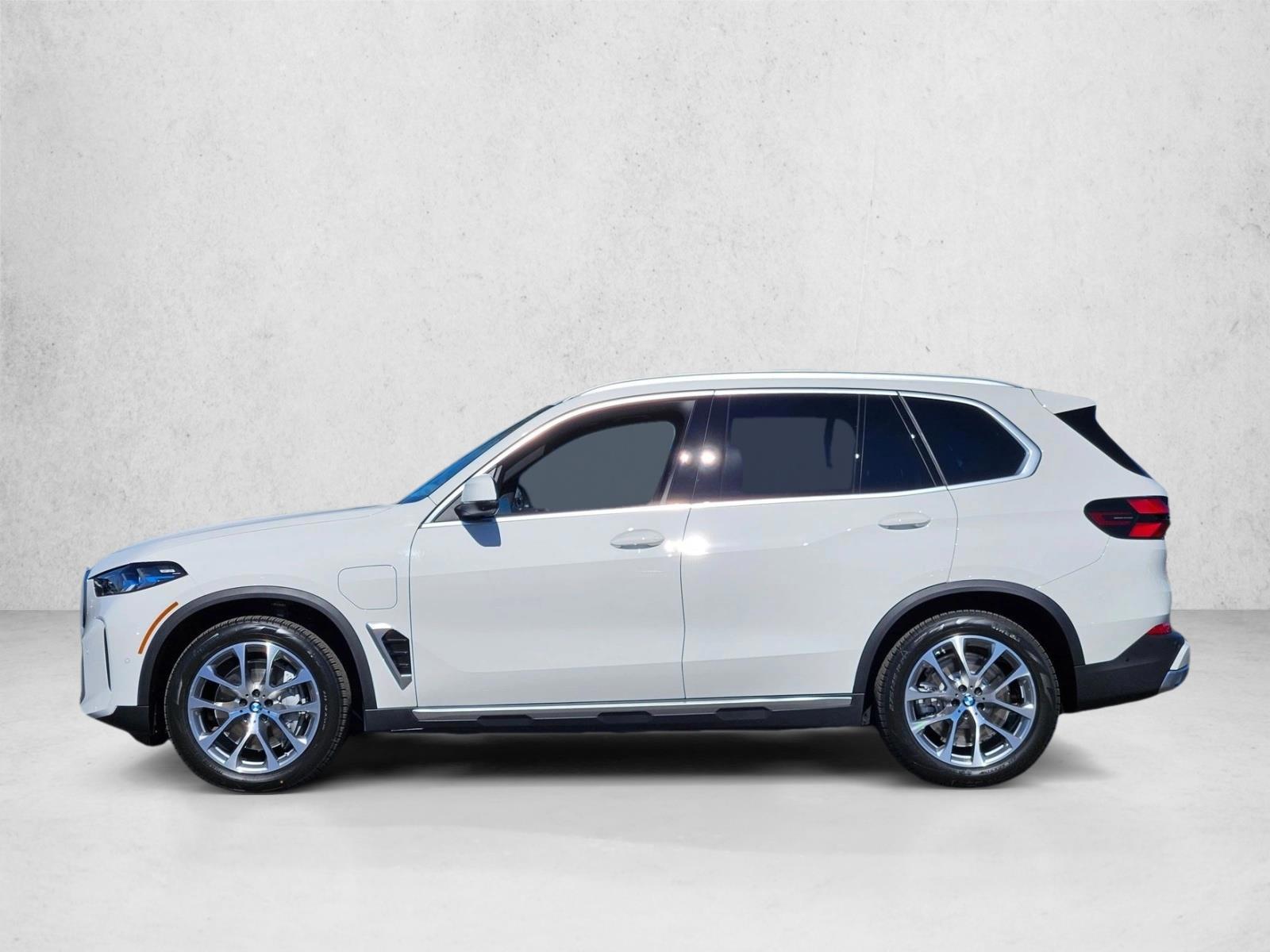 Thumbnail: 2026 BMW X5 - 2