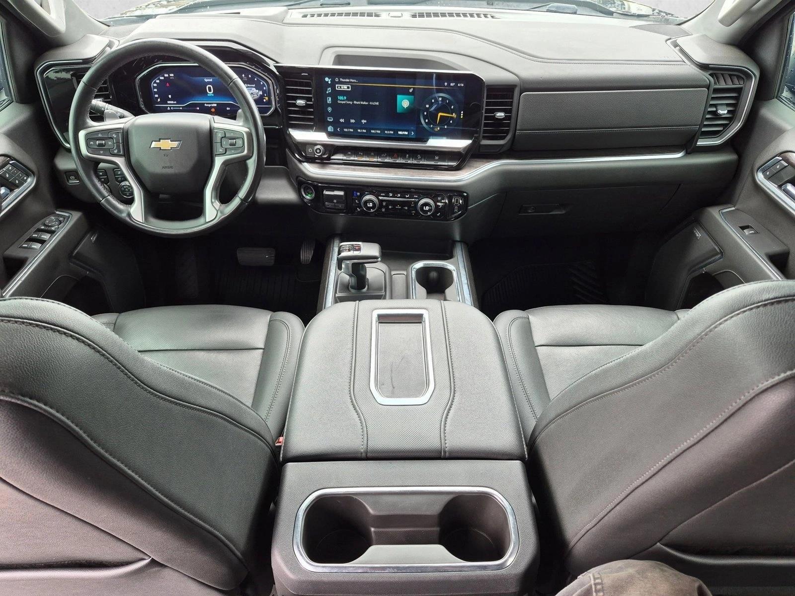Thumbnail: 2022 Chevrolet Silverado 1500 - 4