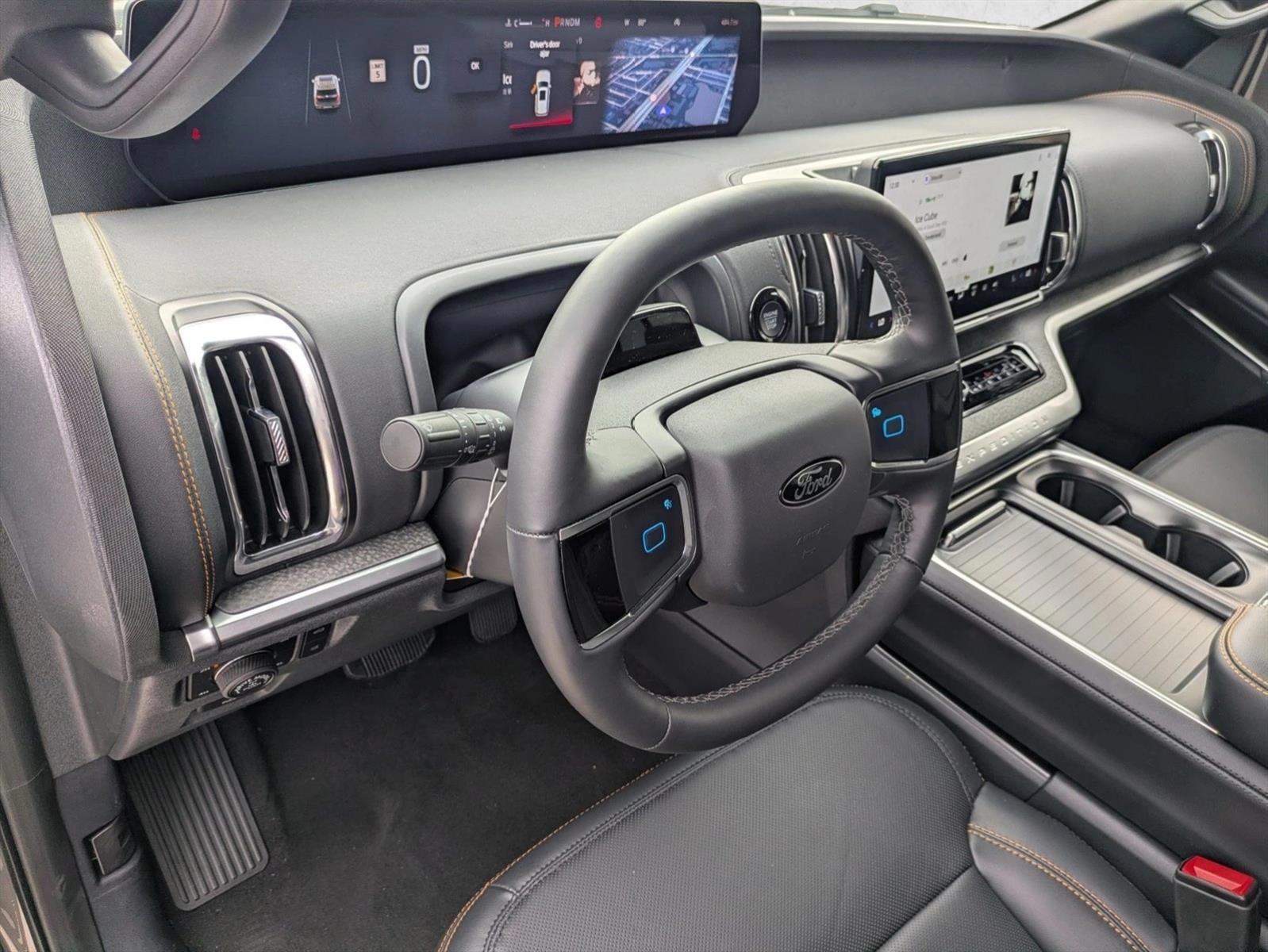 Thumbnail: 2026 Ford Expedition - 3