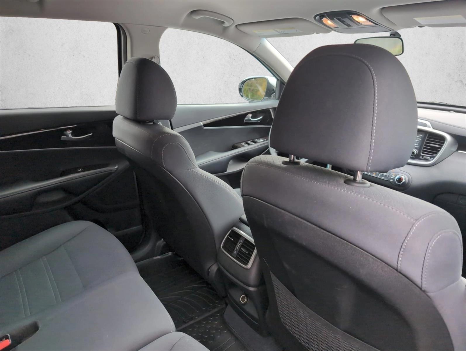 Thumbnail: 2019 Kia Sorento - 6