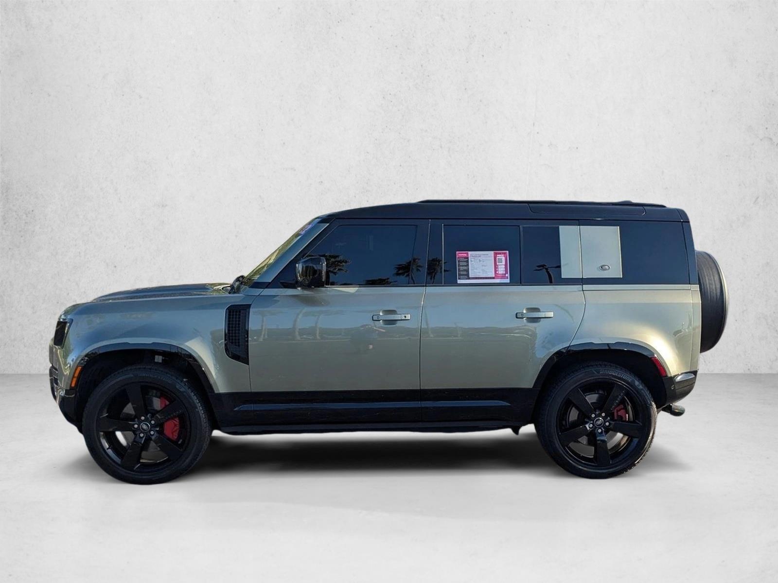 Thumbnail: 2022 Land Rover Defender - 2