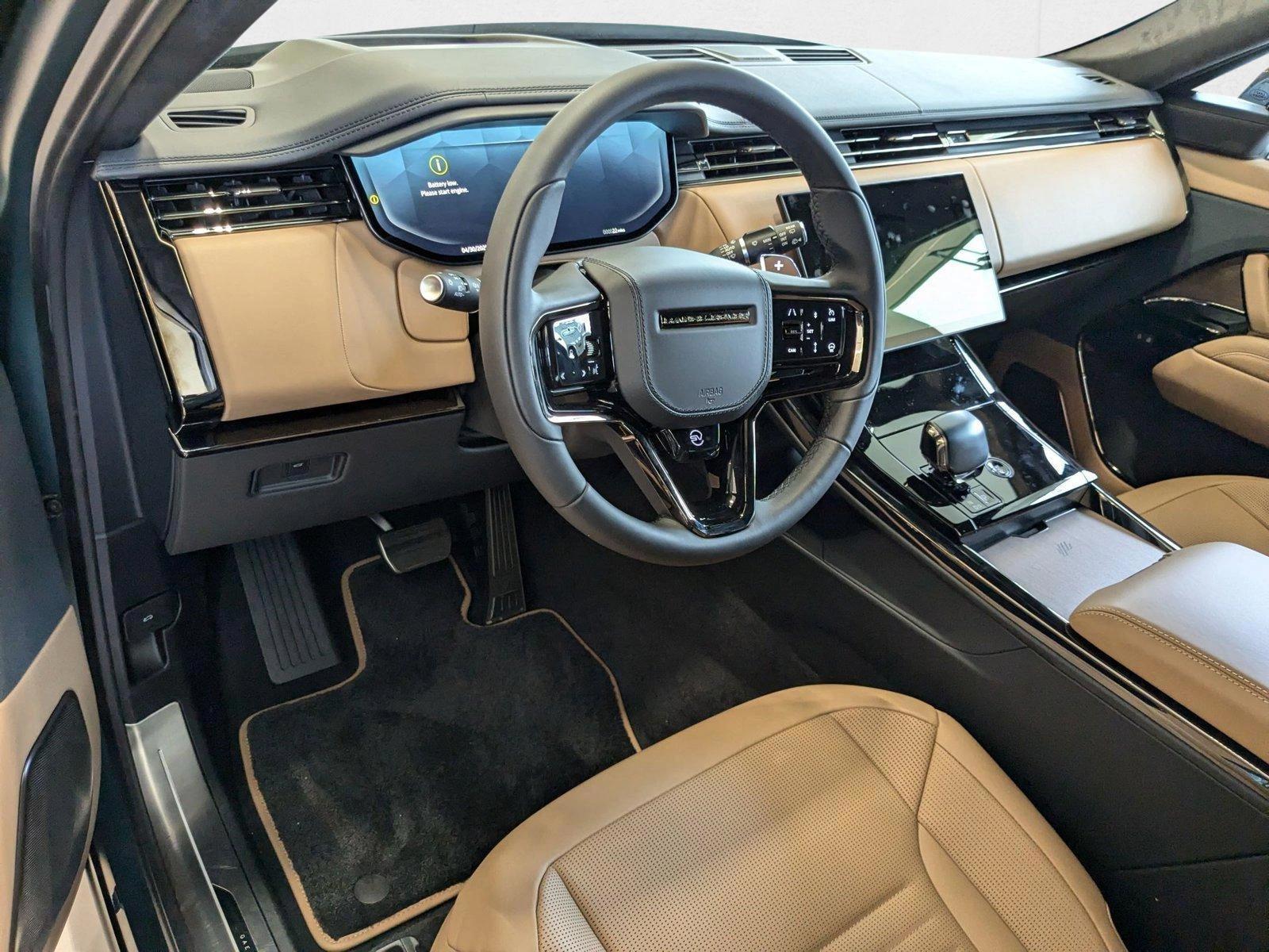 Thumbnail: 2025 Land Rover Range Rover Sport - 2