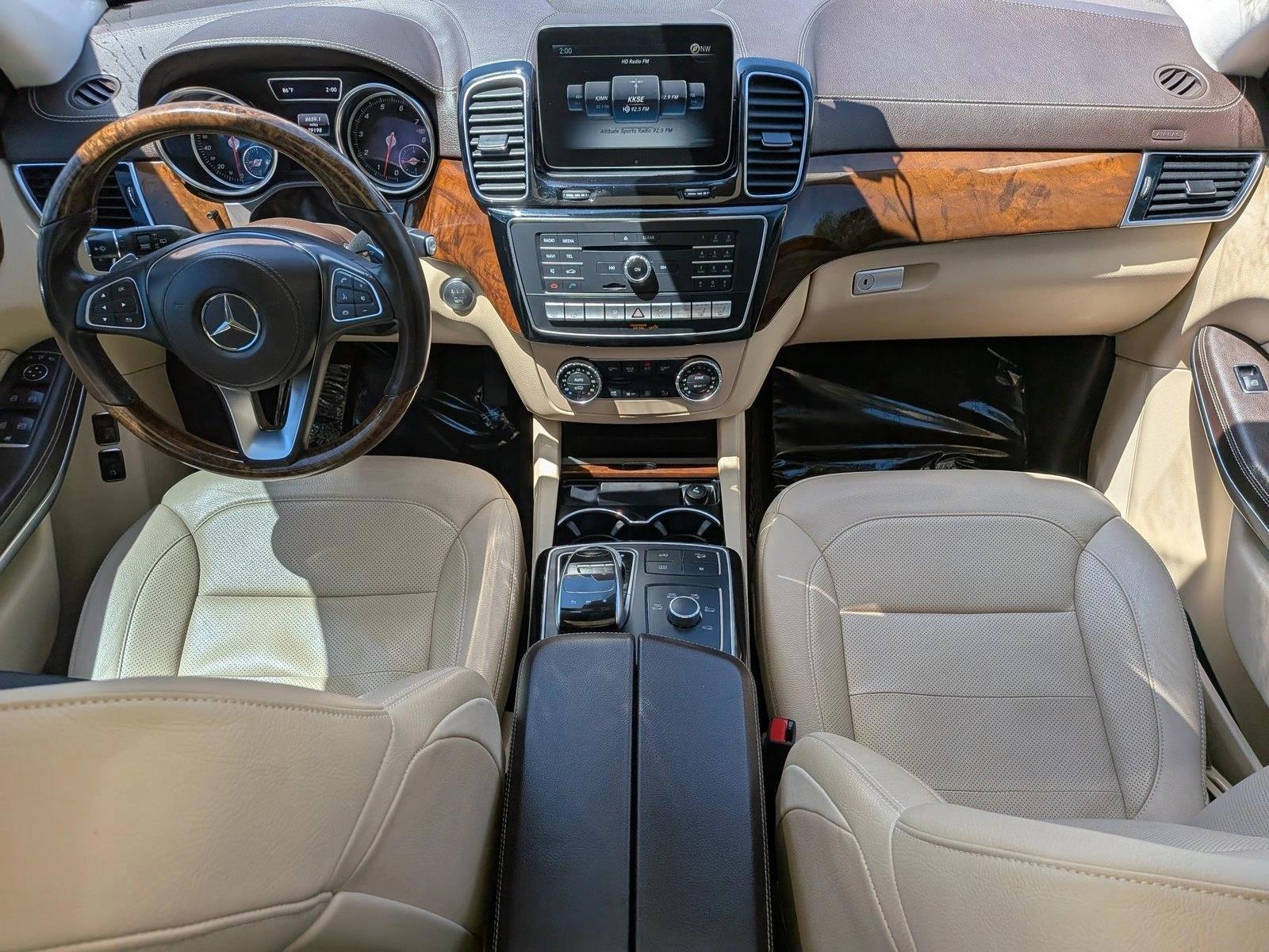Thumbnail: 2018 Mercedes-Benz GLS - 3