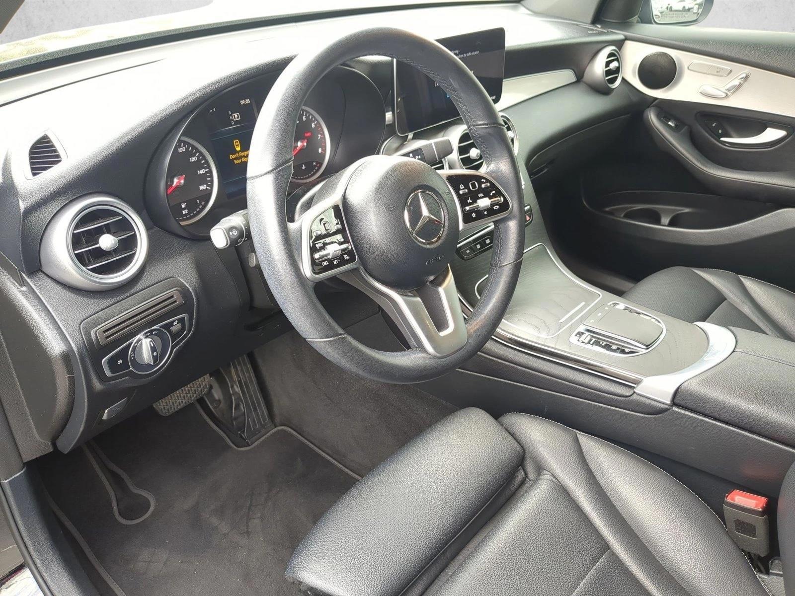 Thumbnail: 2022 Mercedes-Benz GLC - 3
