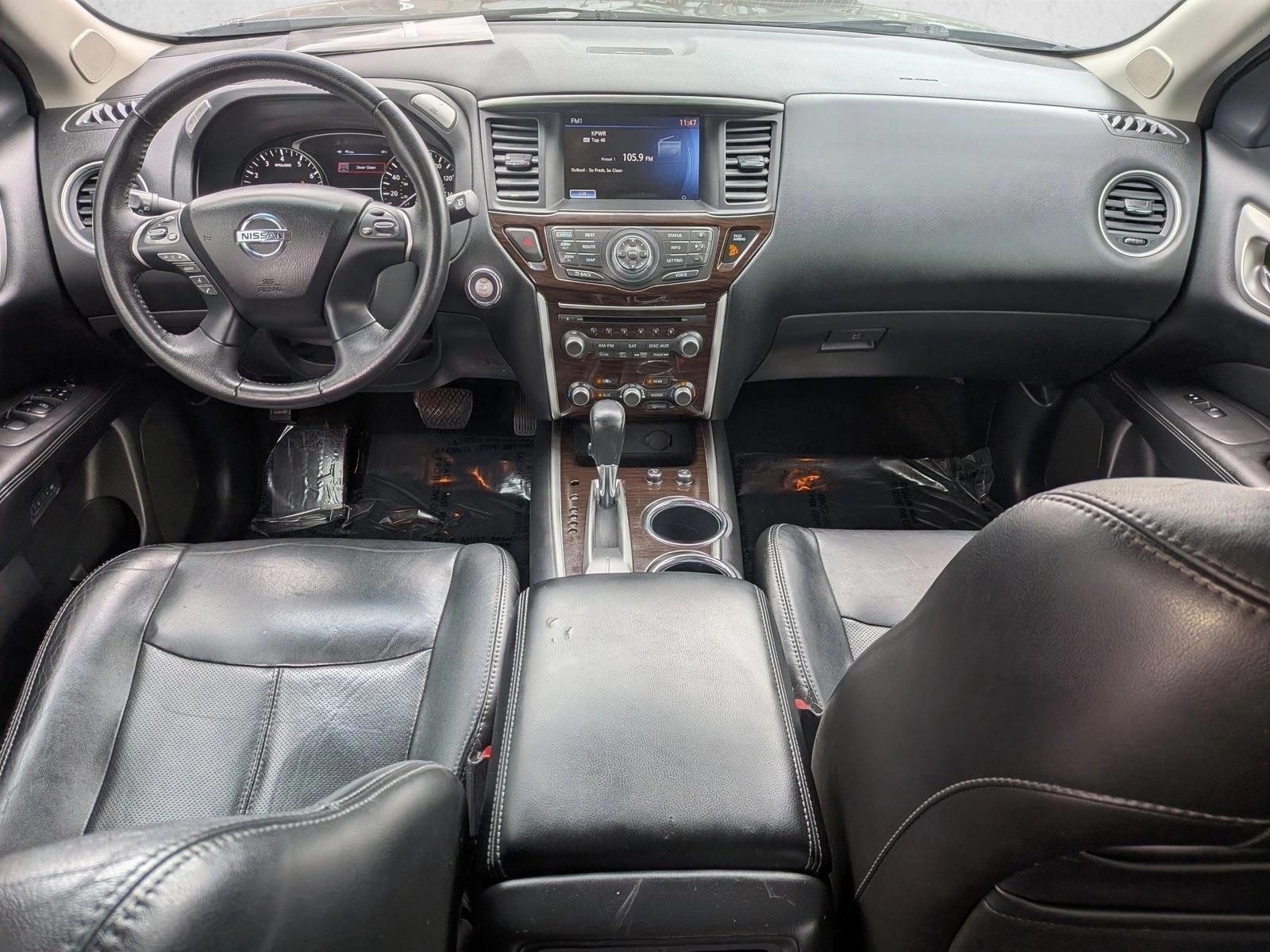 Thumbnail: 2013 Nissan Pathfinder - 3