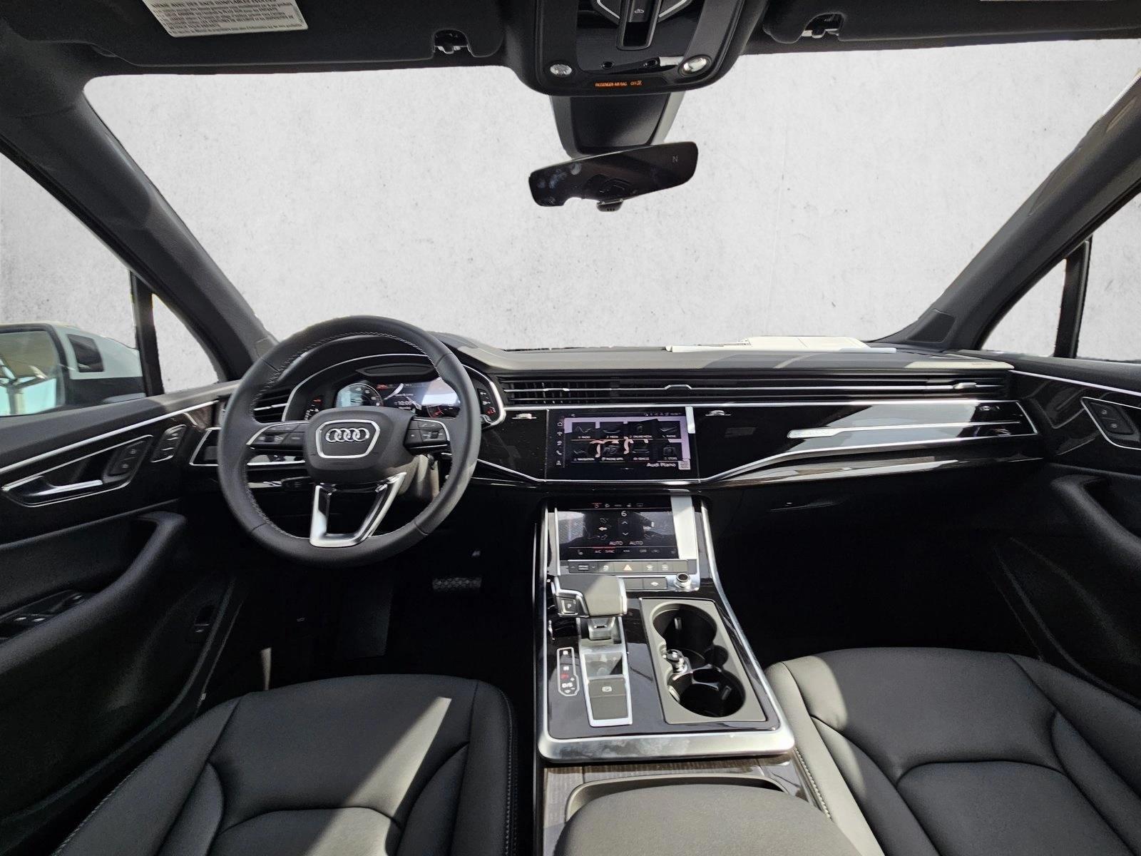 Thumbnail: 2026 Audi Q7 - 4