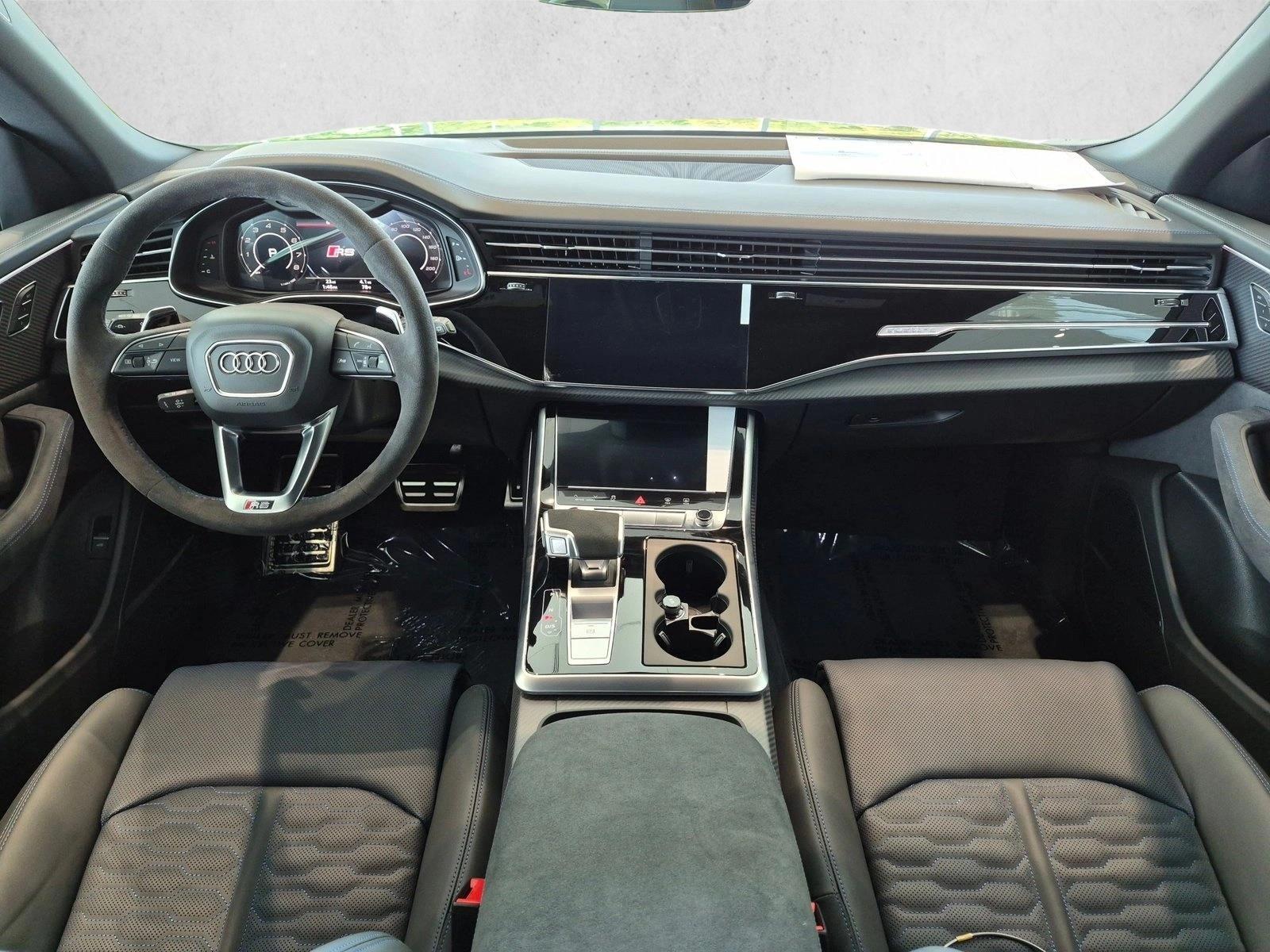 Thumbnail: 2026 Audi RS Q8 - 3