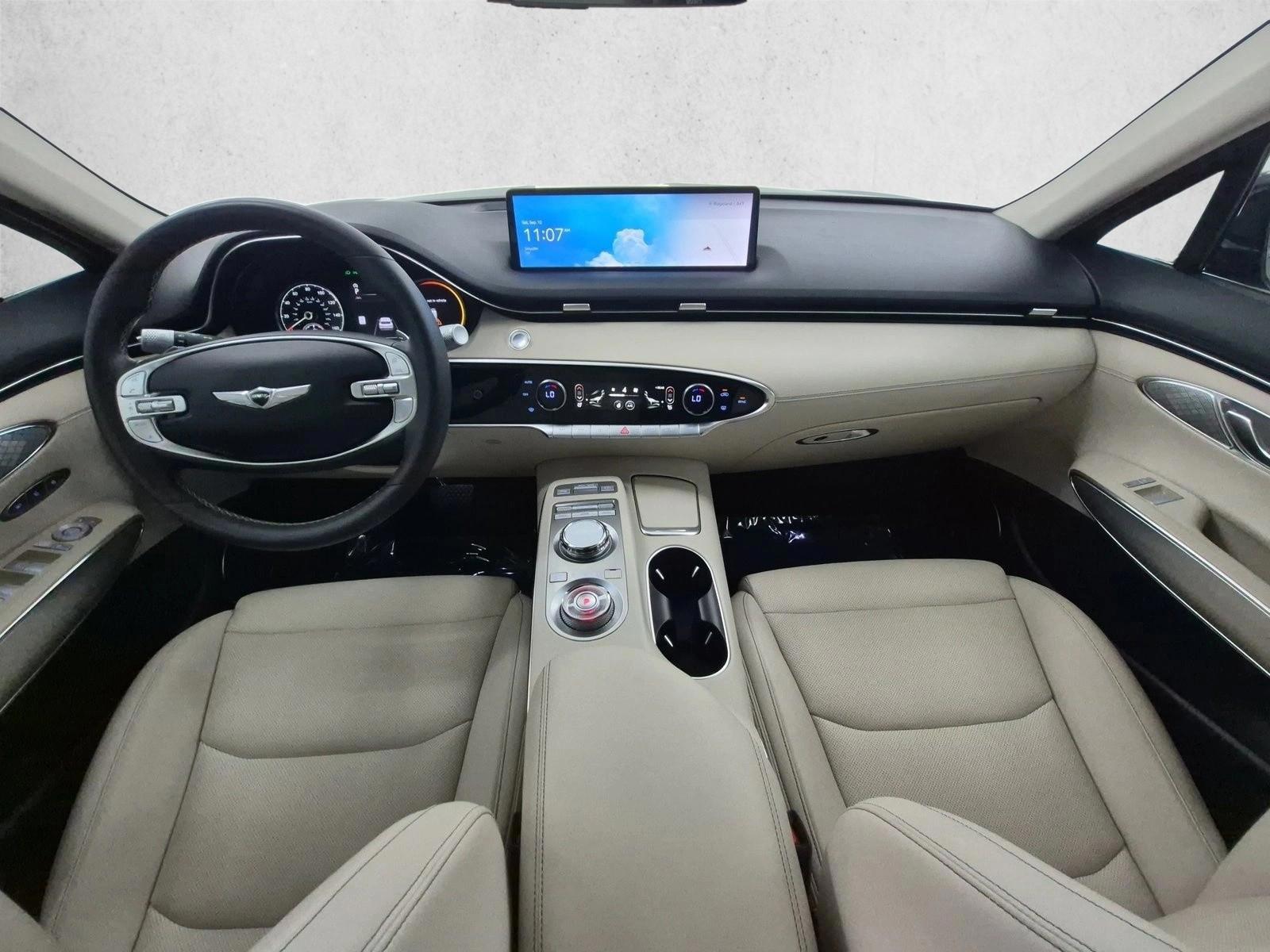 Thumbnail: 2024 Genesis GV70 - 3