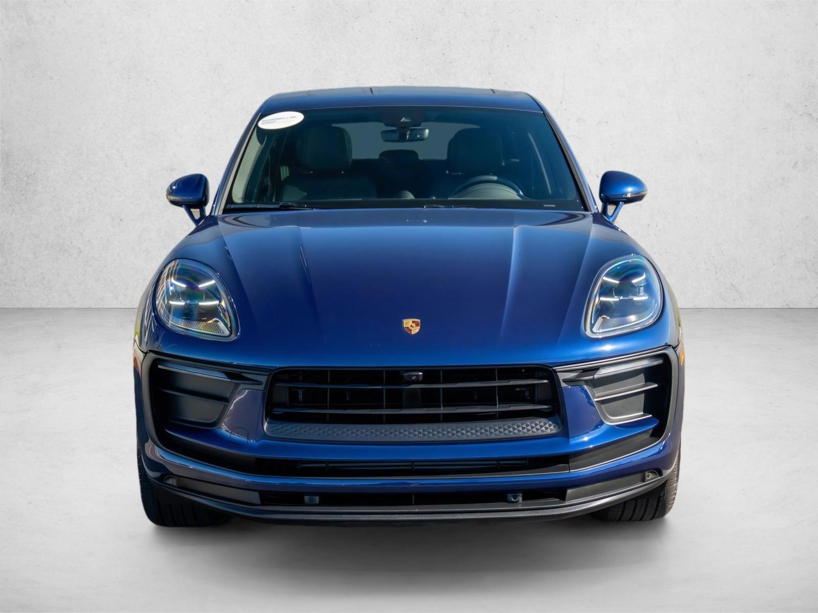 2022 Porsche Macan -'s photo