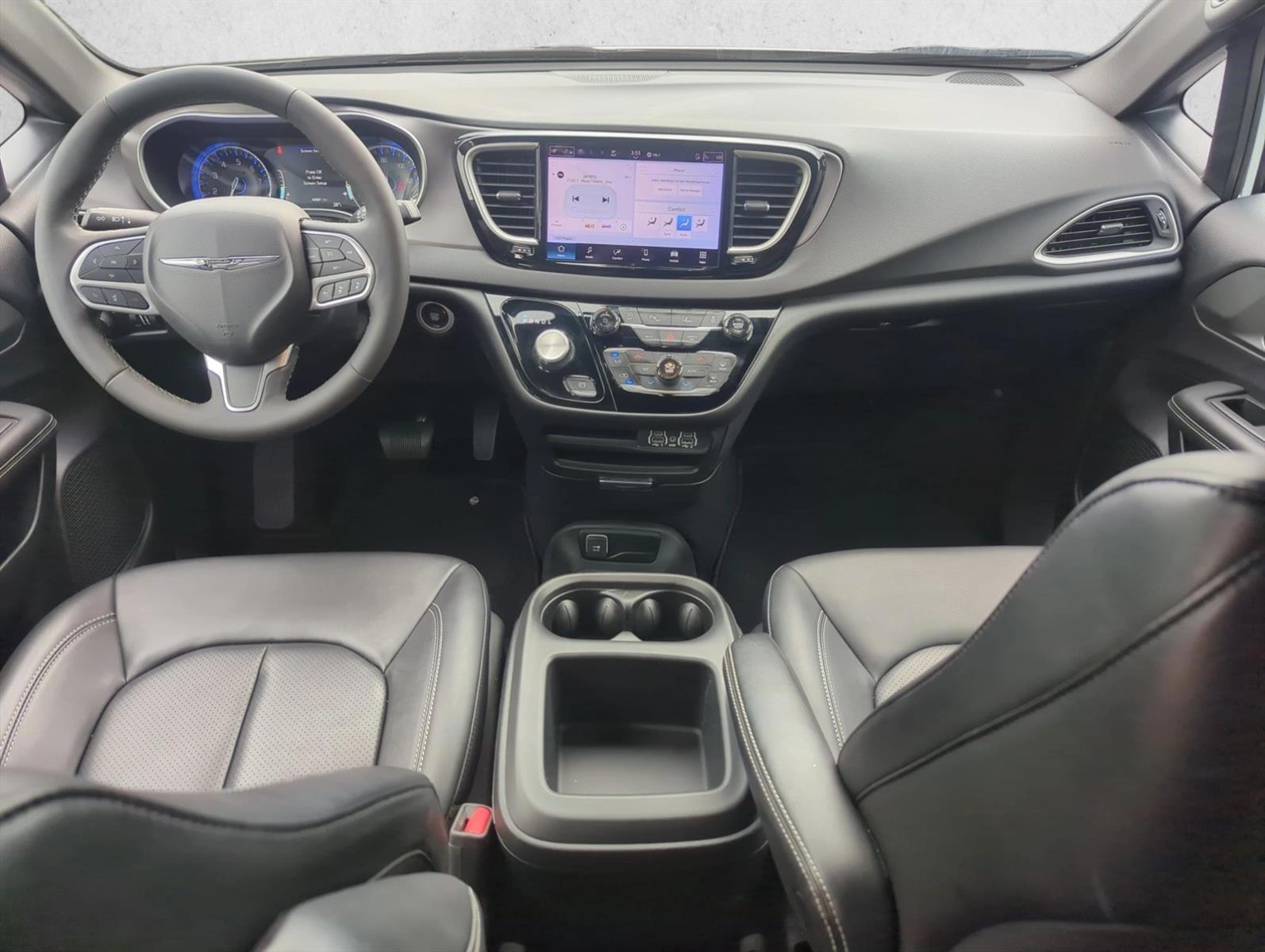 Thumbnail: 2025 Chrysler Pacifica - 2