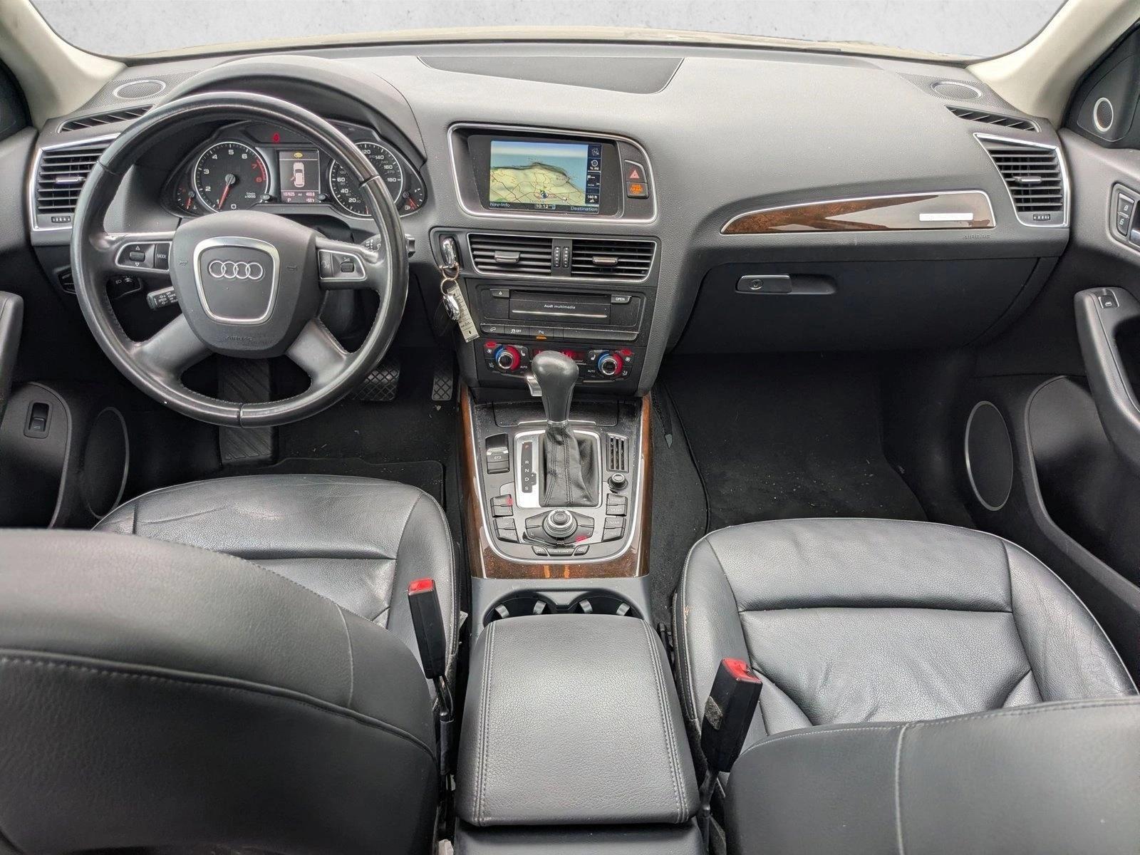 Thumbnail: 2011 Audi Q5 - 3