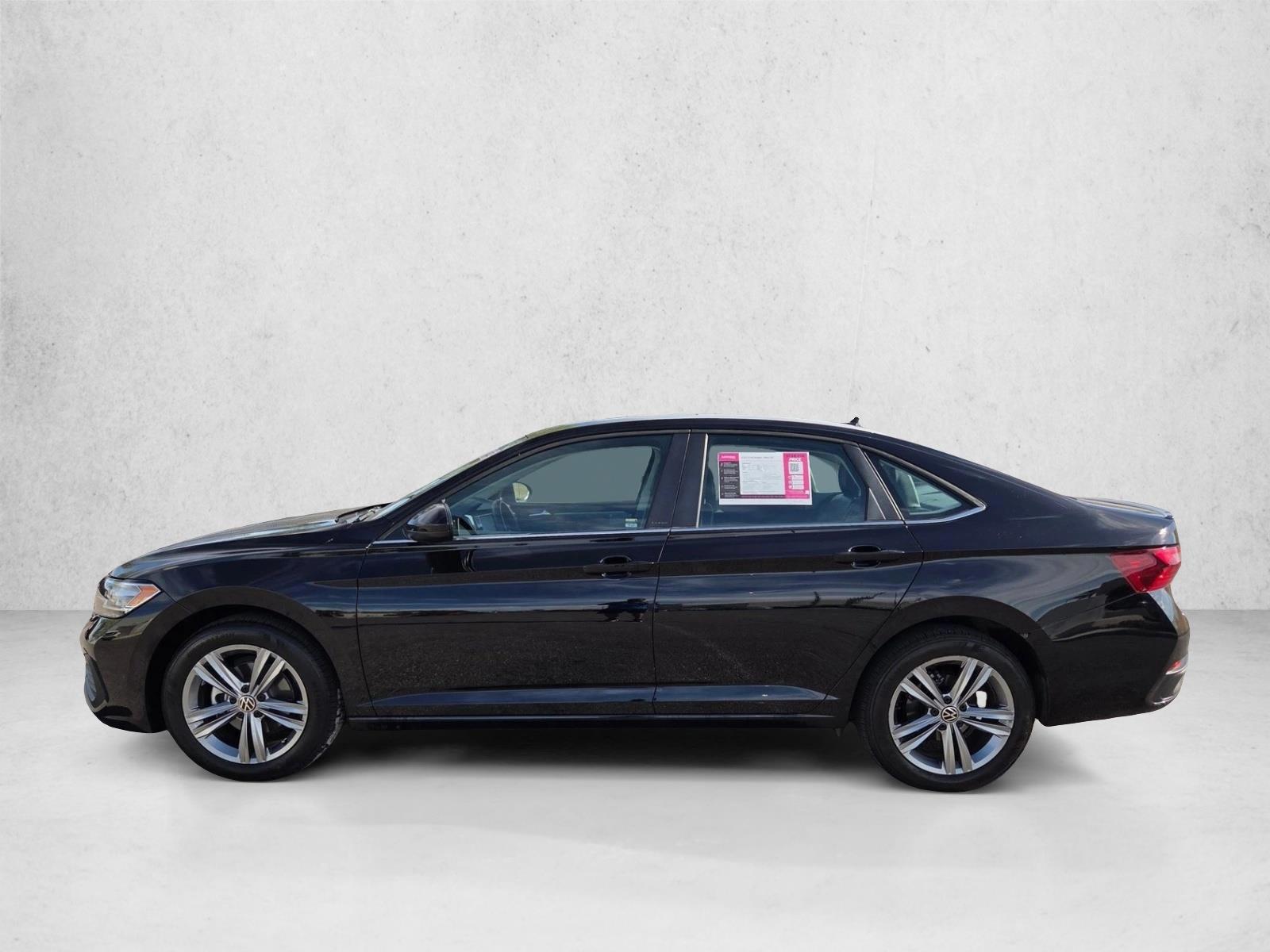 Thumbnail: 2023 Volkswagen Jetta - 2