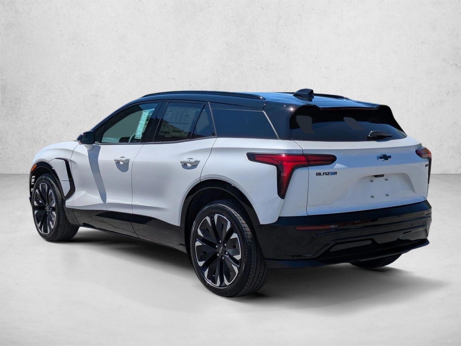 2025 Chevrolet Blazer EV RS - Photo 8
