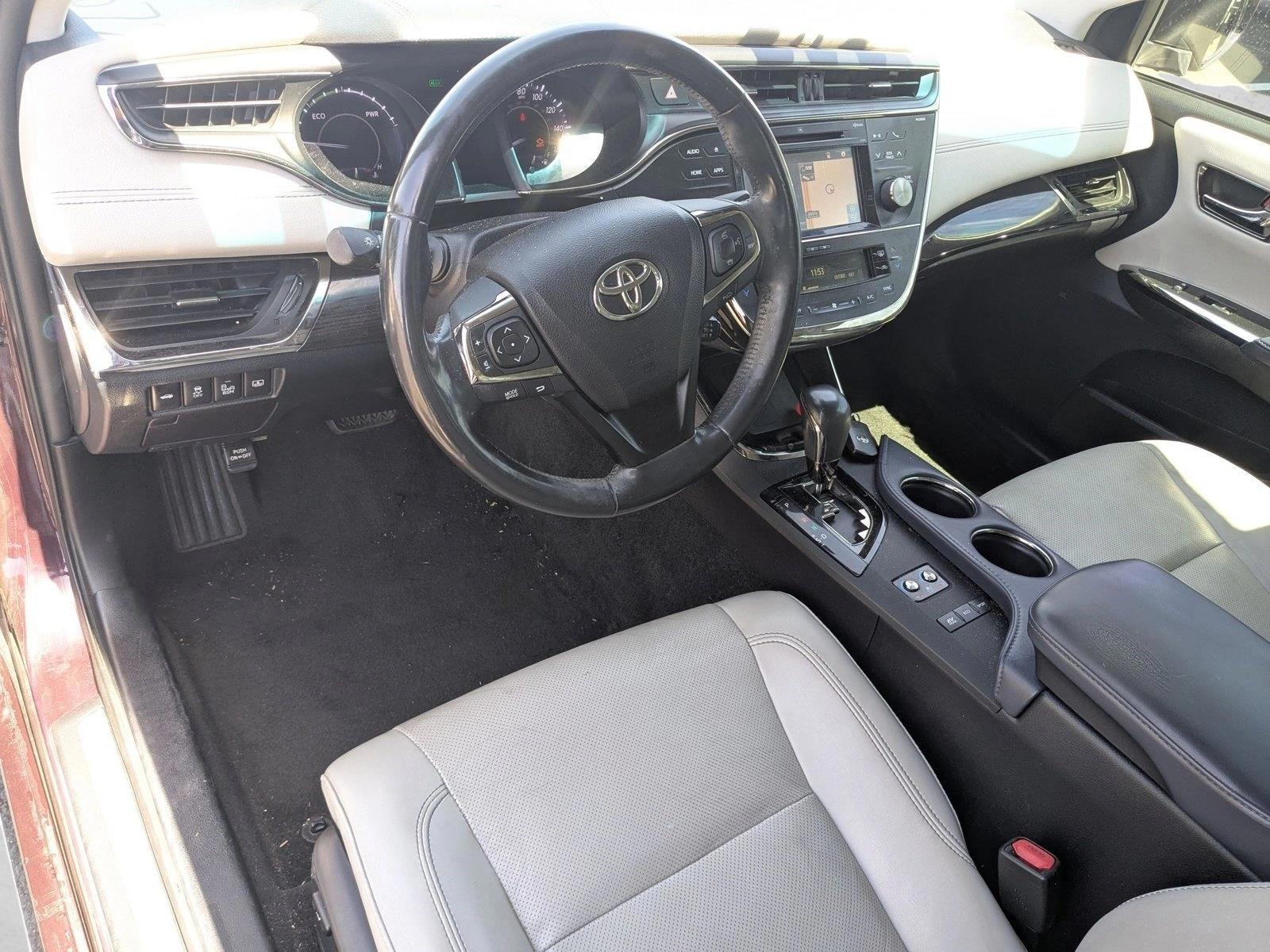 Thumbnail: 2015 Toyota Avalon - 3