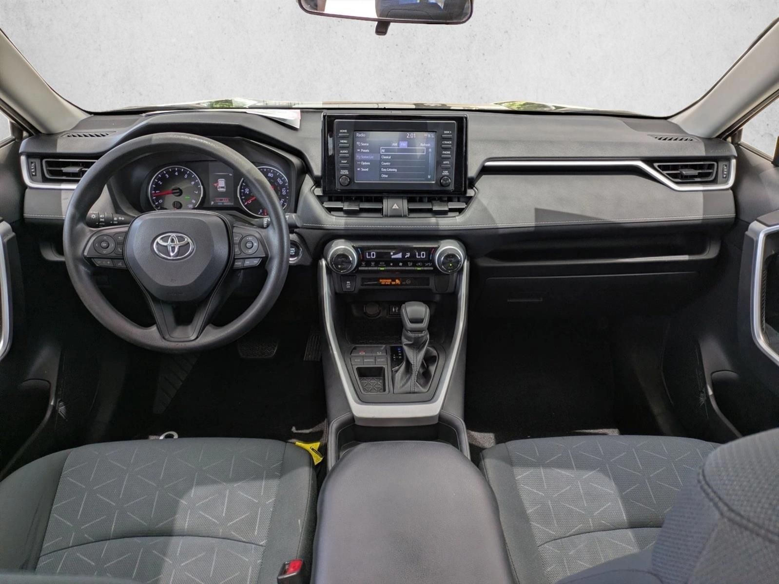 Thumbnail: 2019 Toyota RAV4 - 4