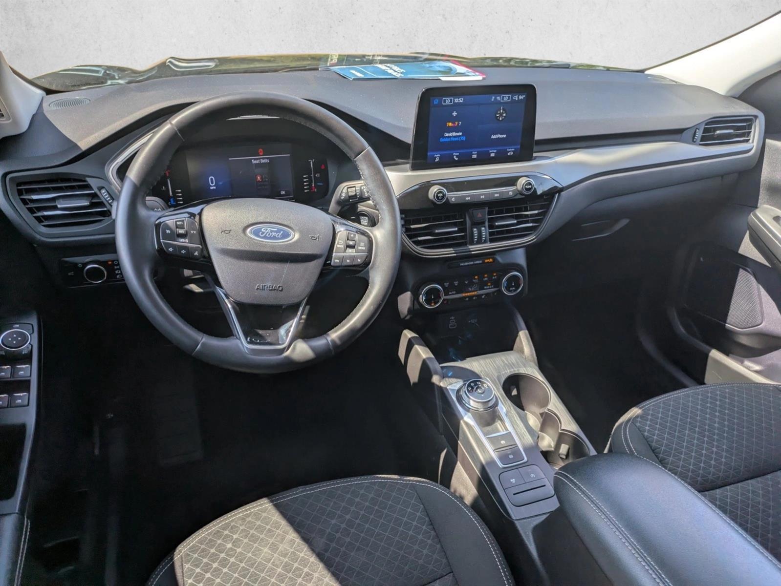 Thumbnail: 2024 Ford Escape - 3