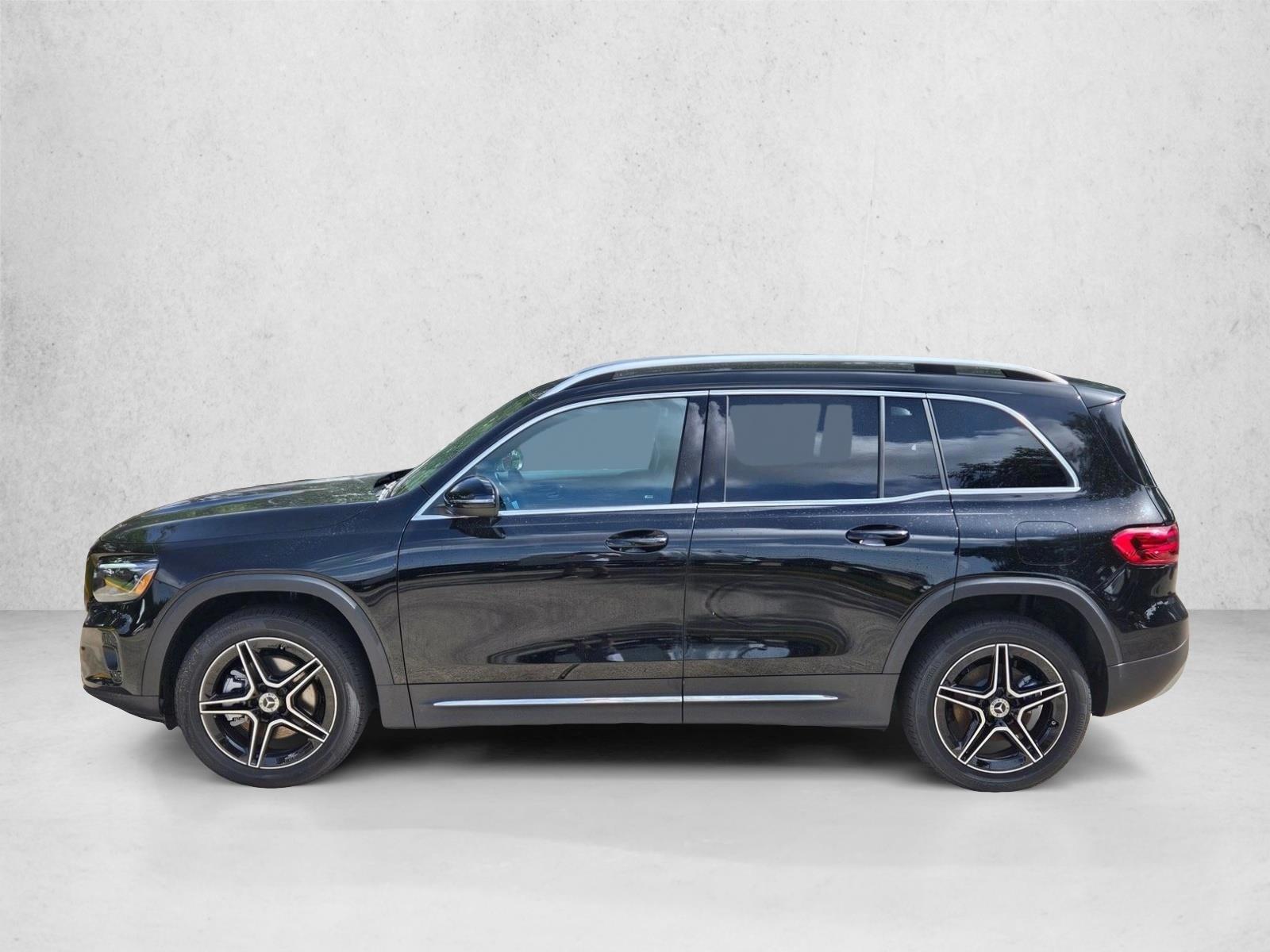 Thumbnail: 2026 Mercedes-Benz GLB - 2