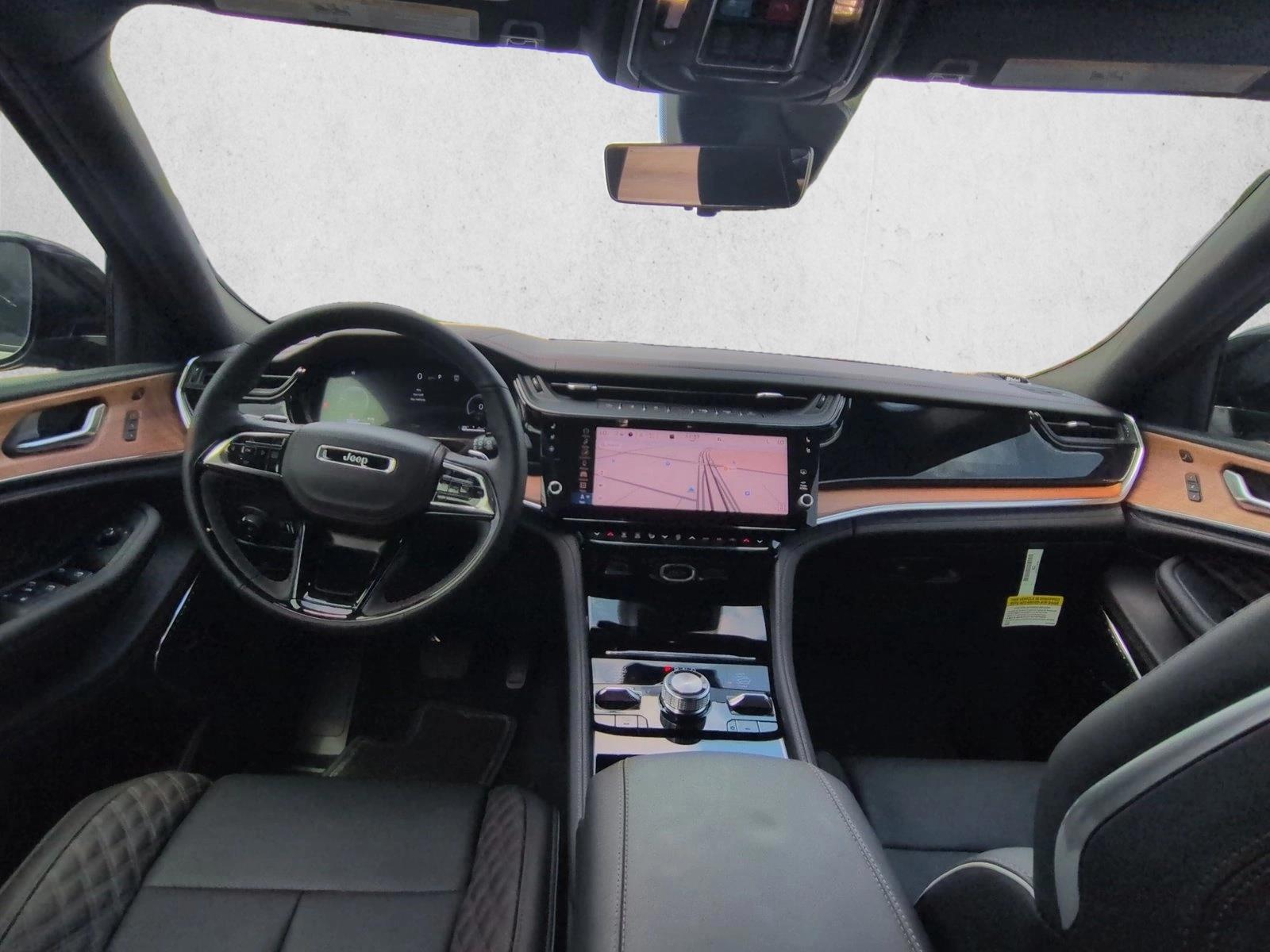 Thumbnail: 2026 Jeep Grand Cherokee - 3