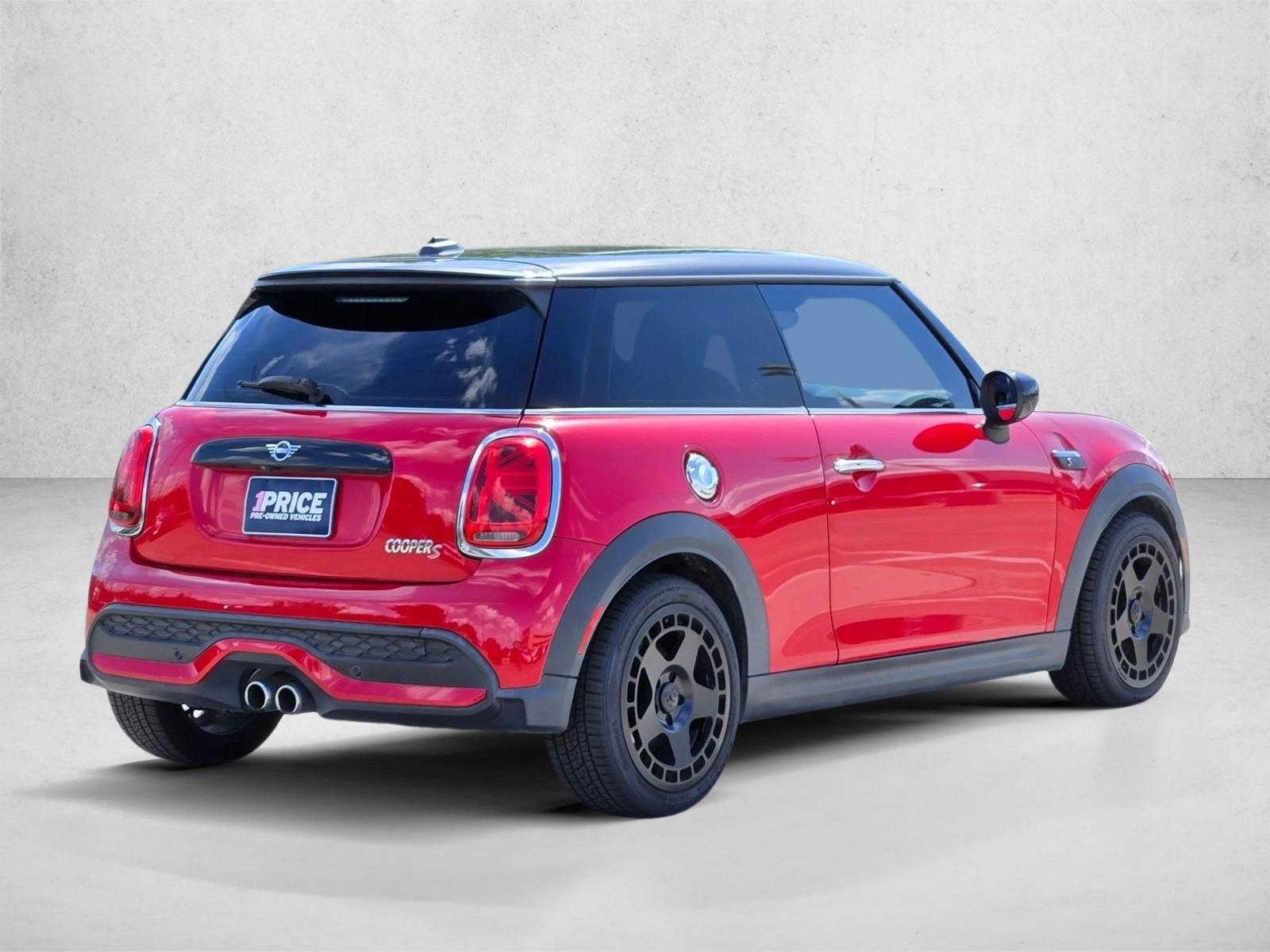 2023 MINI 3 Door S - Photo 5