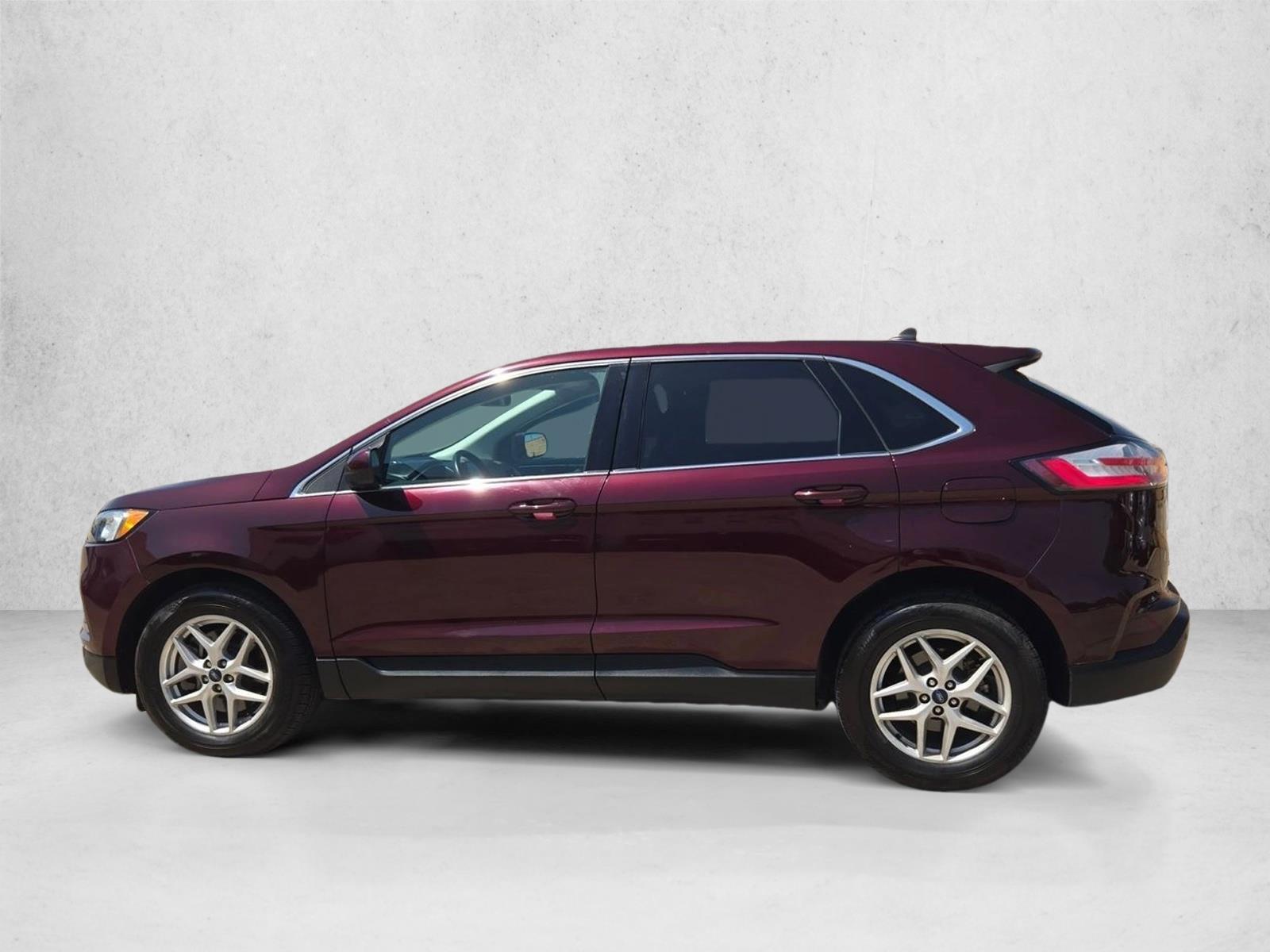 Thumbnail: 2021 Ford Edge - 2