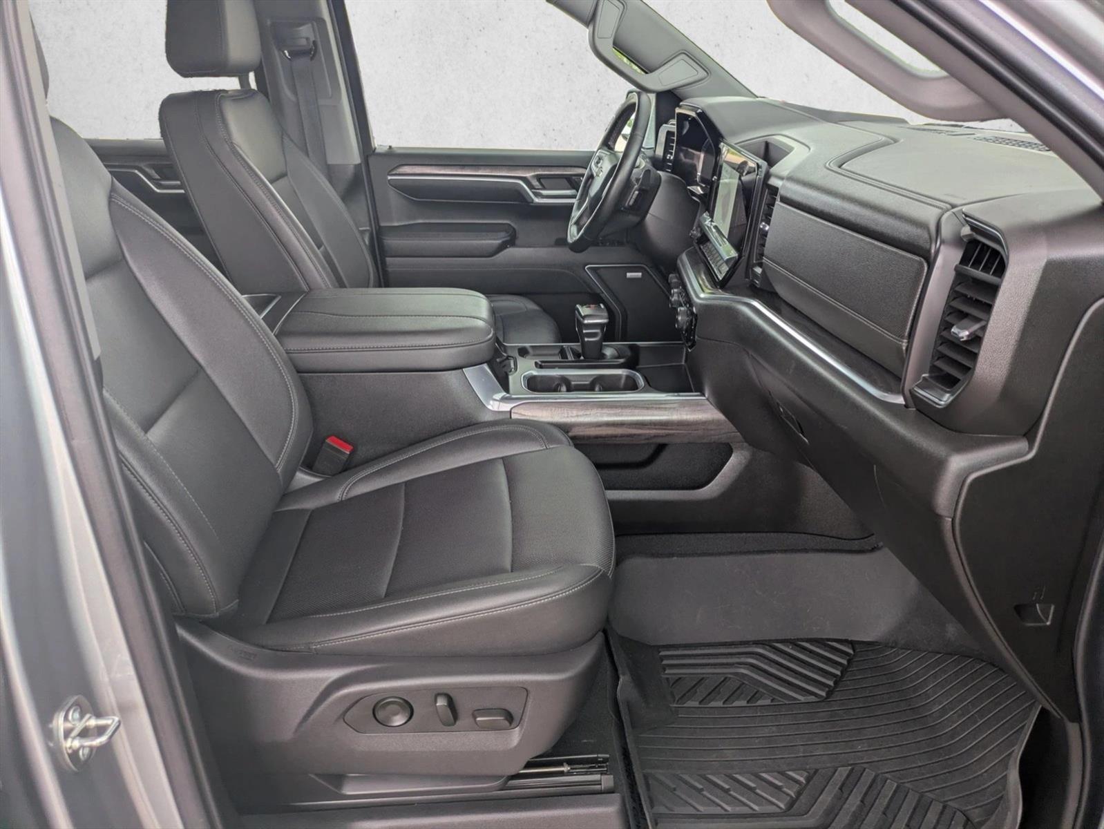 2024 Chevrolet Silverado 1500 LTZ - Photo 20