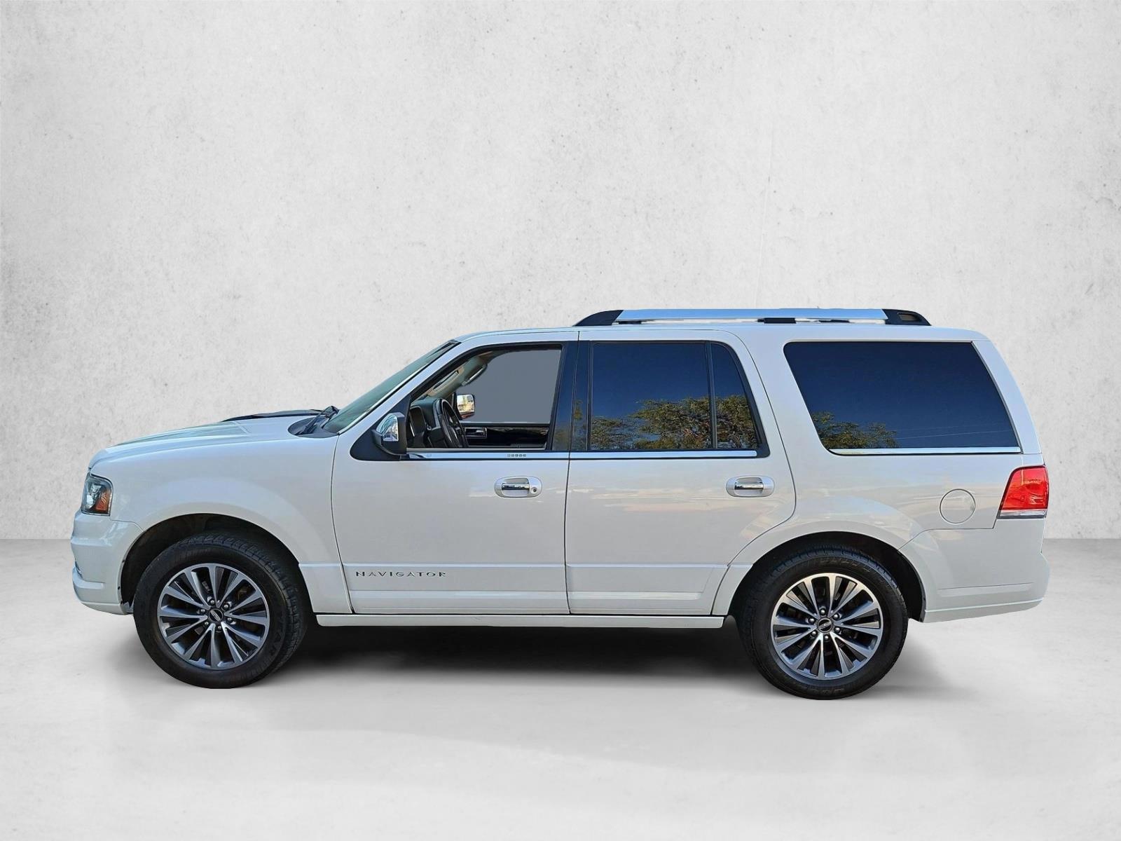 Thumbnail: 2016 Lincoln Navigator - 2