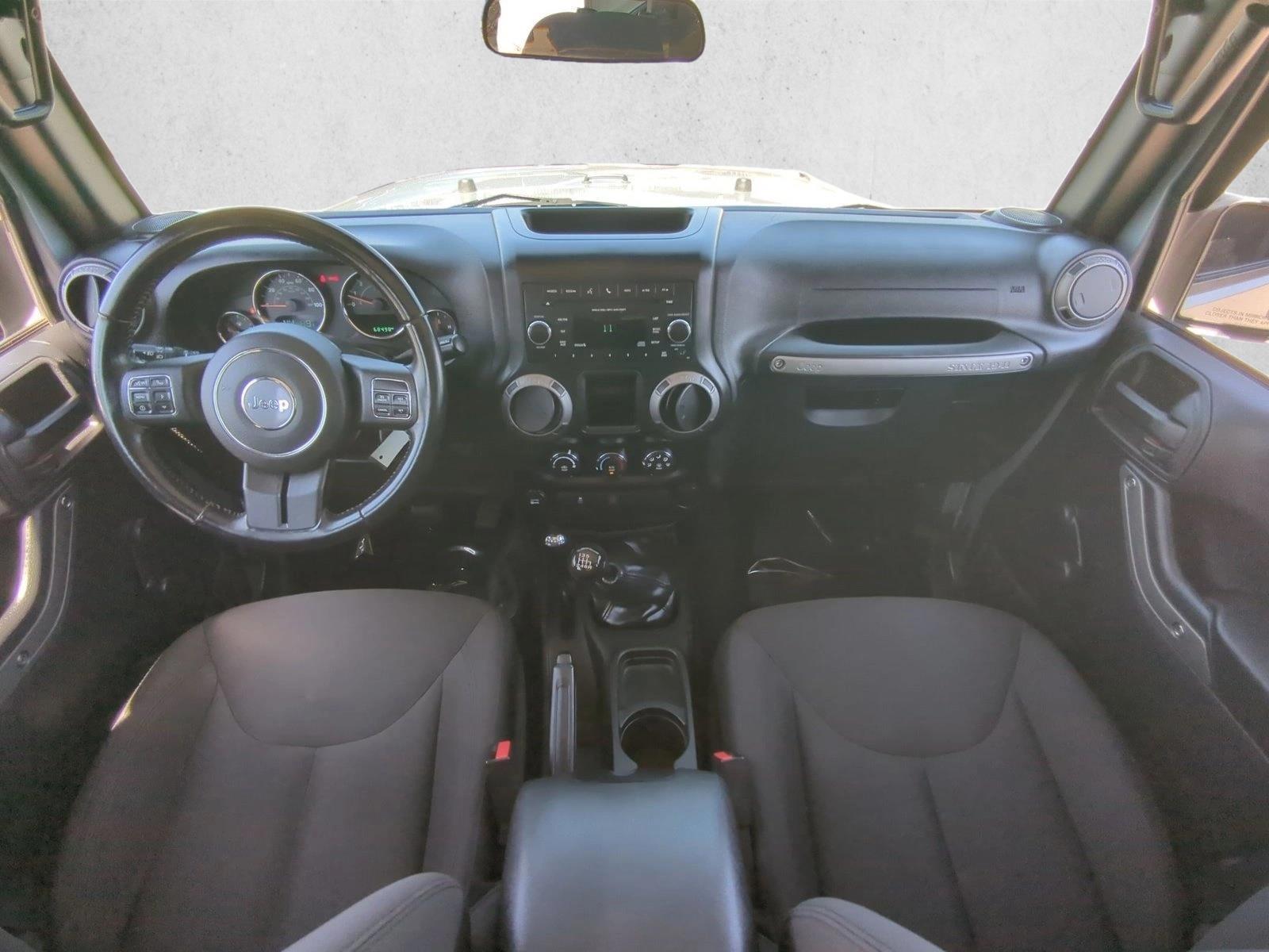 Thumbnail: 2016 Jeep Wrangler - 3