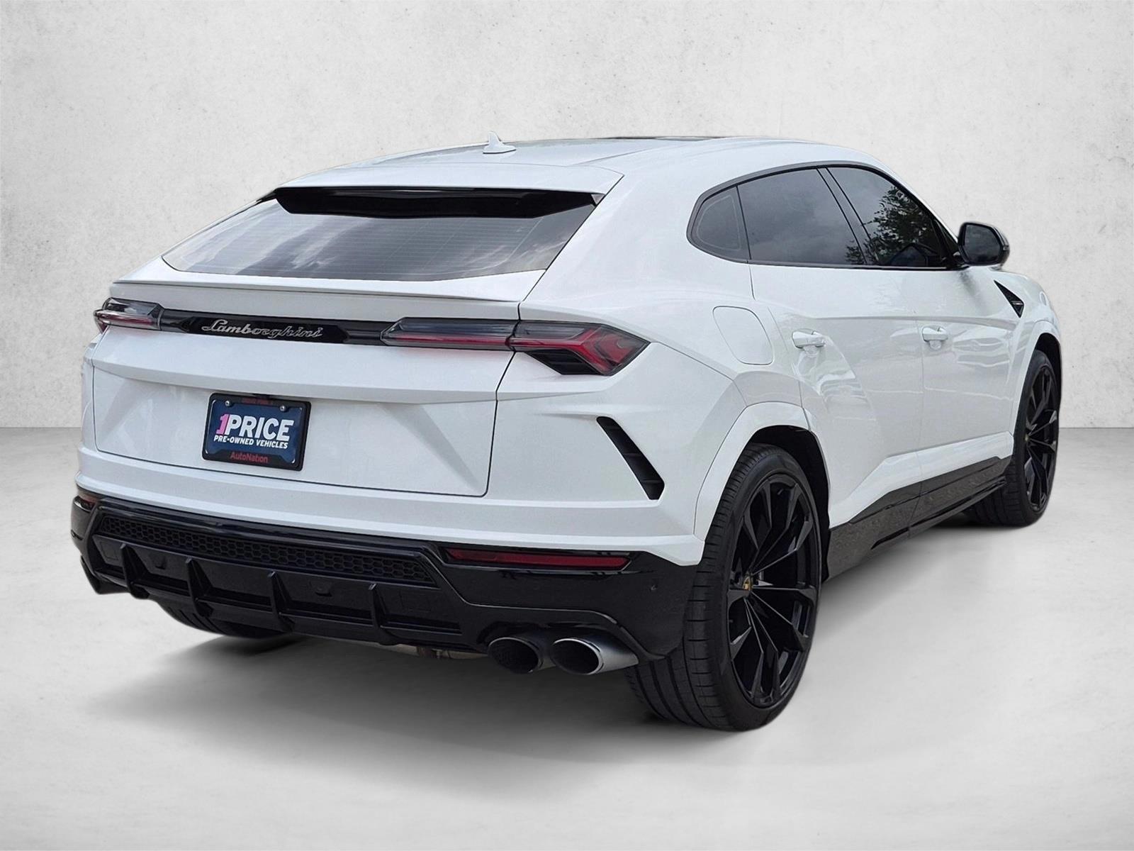 2022 Lamborghini Urus