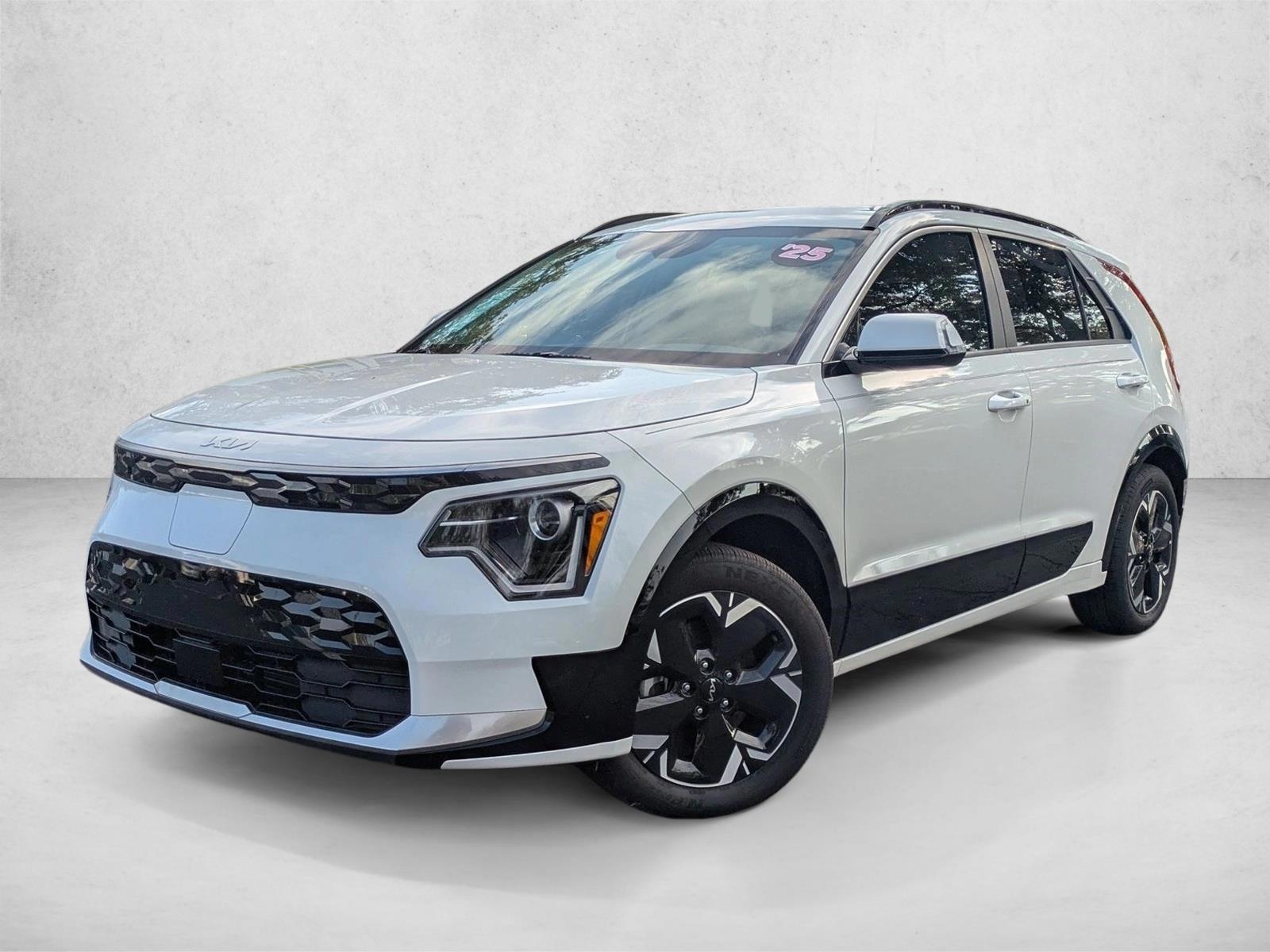 Thumbnail: 2025 Kia Niro - 1