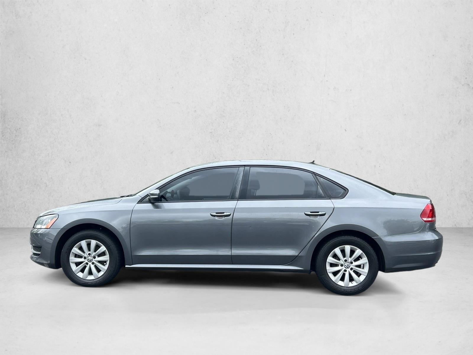 Thumbnail: 2013 Volkswagen Passat - 2