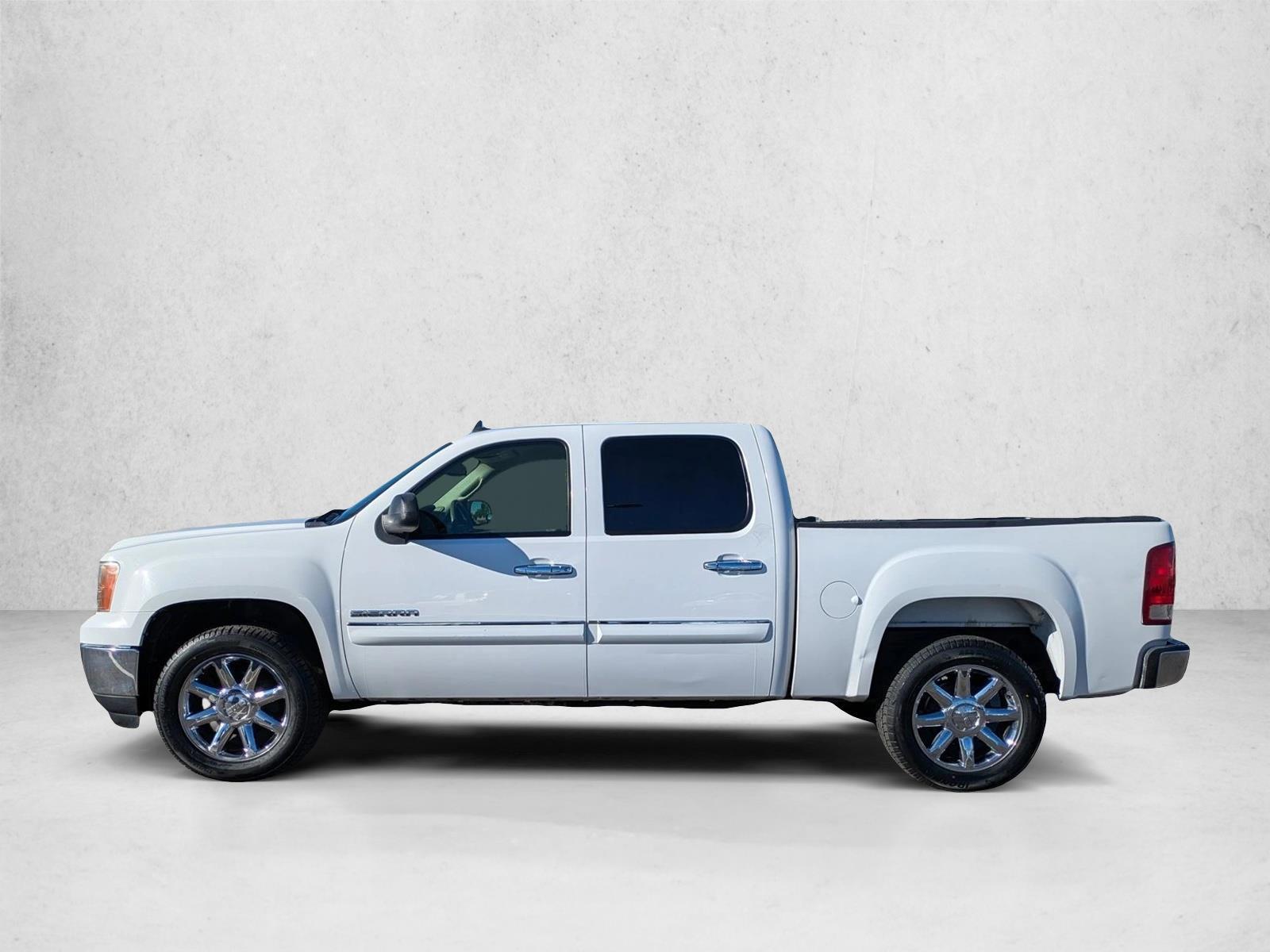 Thumbnail: 2011 GMC Sierra 1500 - 2