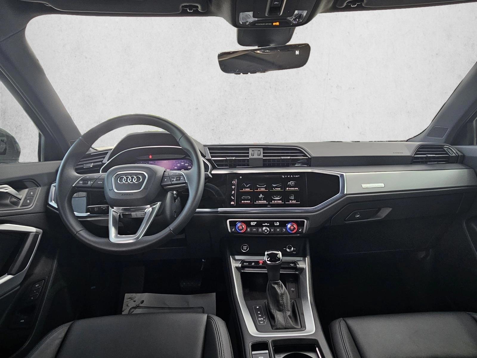 Thumbnail: 2025 Audi Q3 - 3