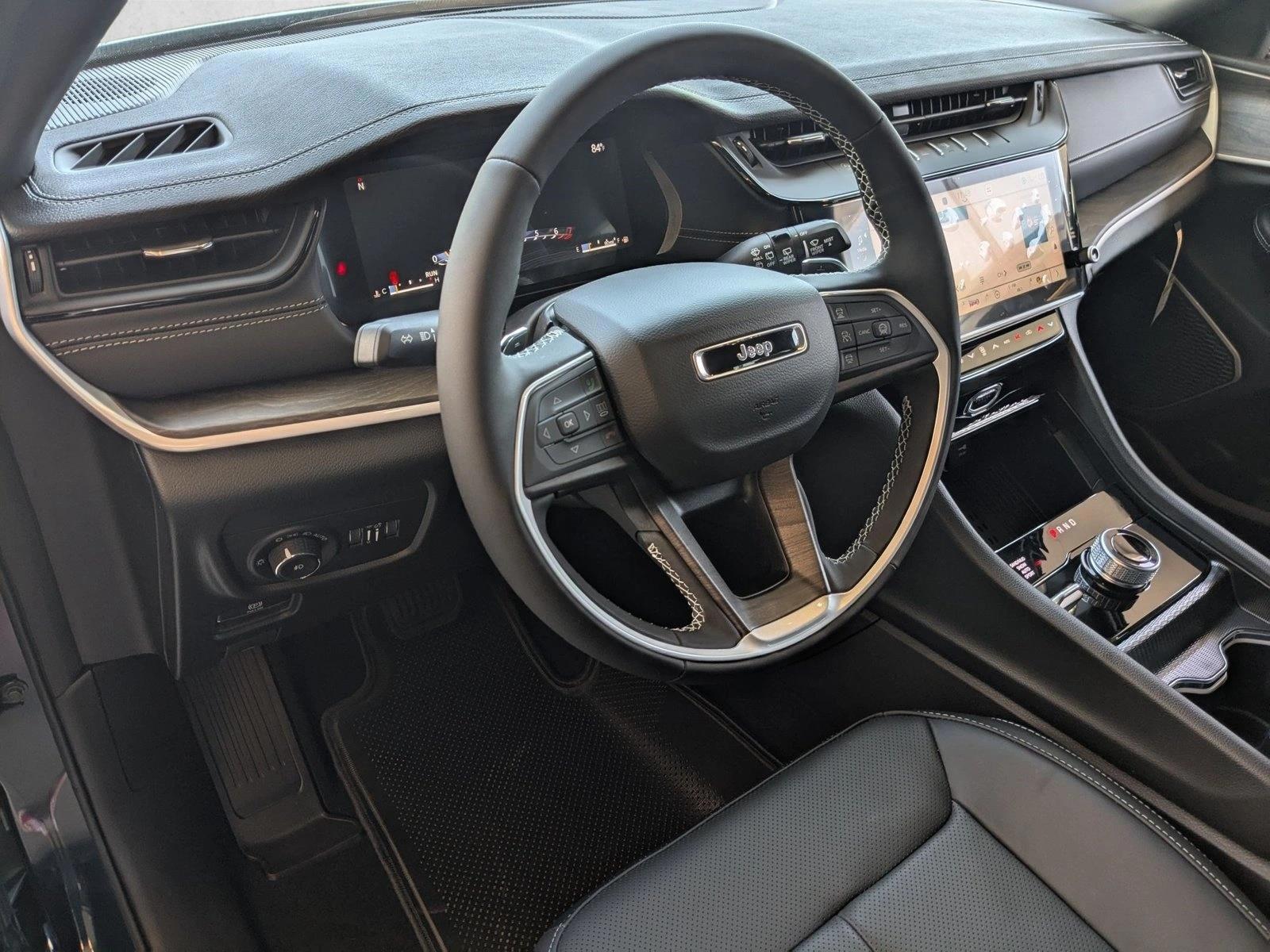 Thumbnail: 2026 Jeep Grand Cherokee L - 3