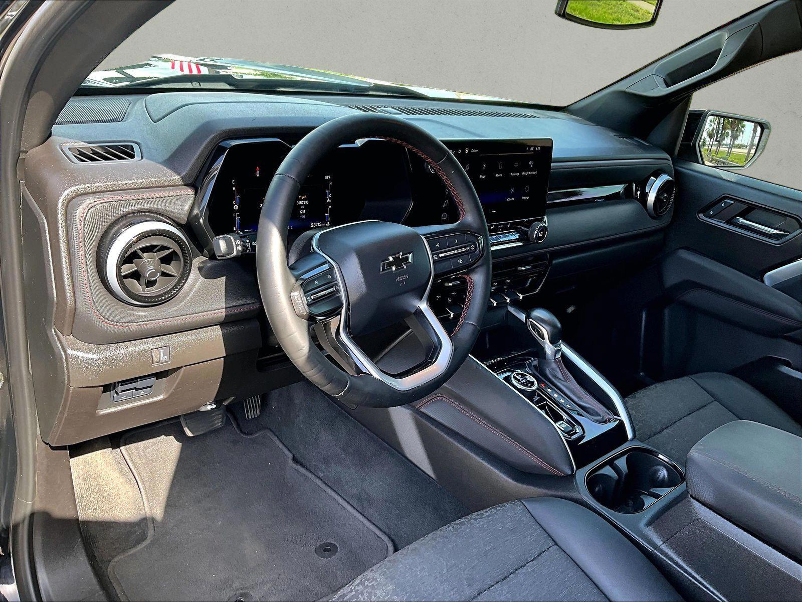 2023 Chevrolet Colorado Z71 - Photo 14