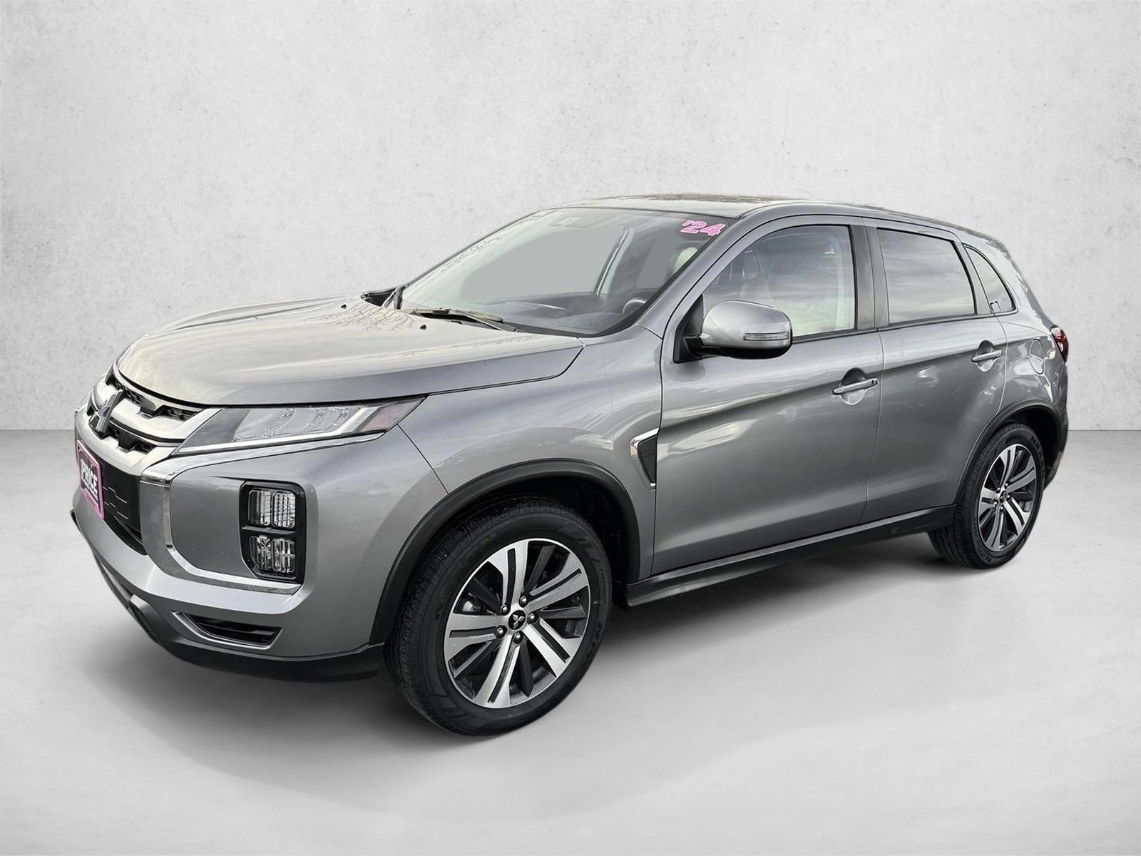 Thumbnail: 2024 Mitsubishi Outlander - 1
