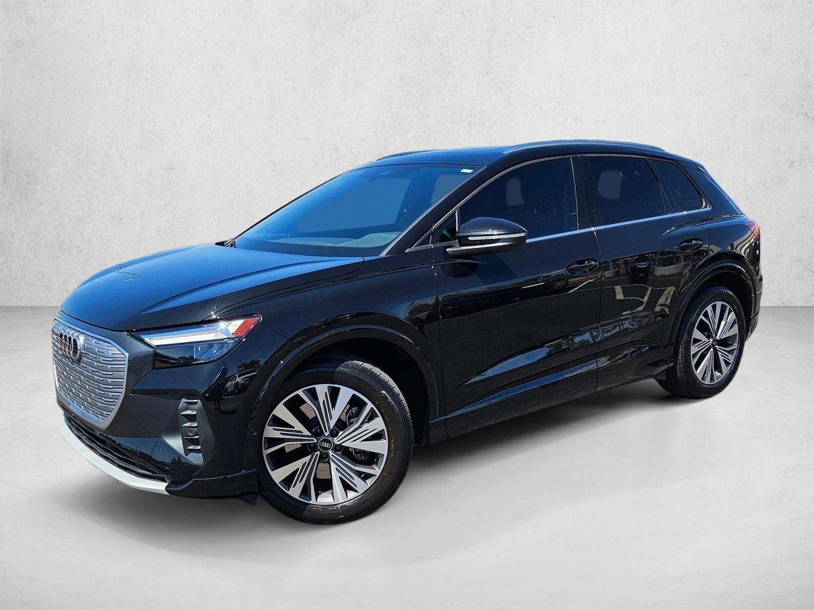 Thumbnail: 2023 Audi Q4 e-tron - 1