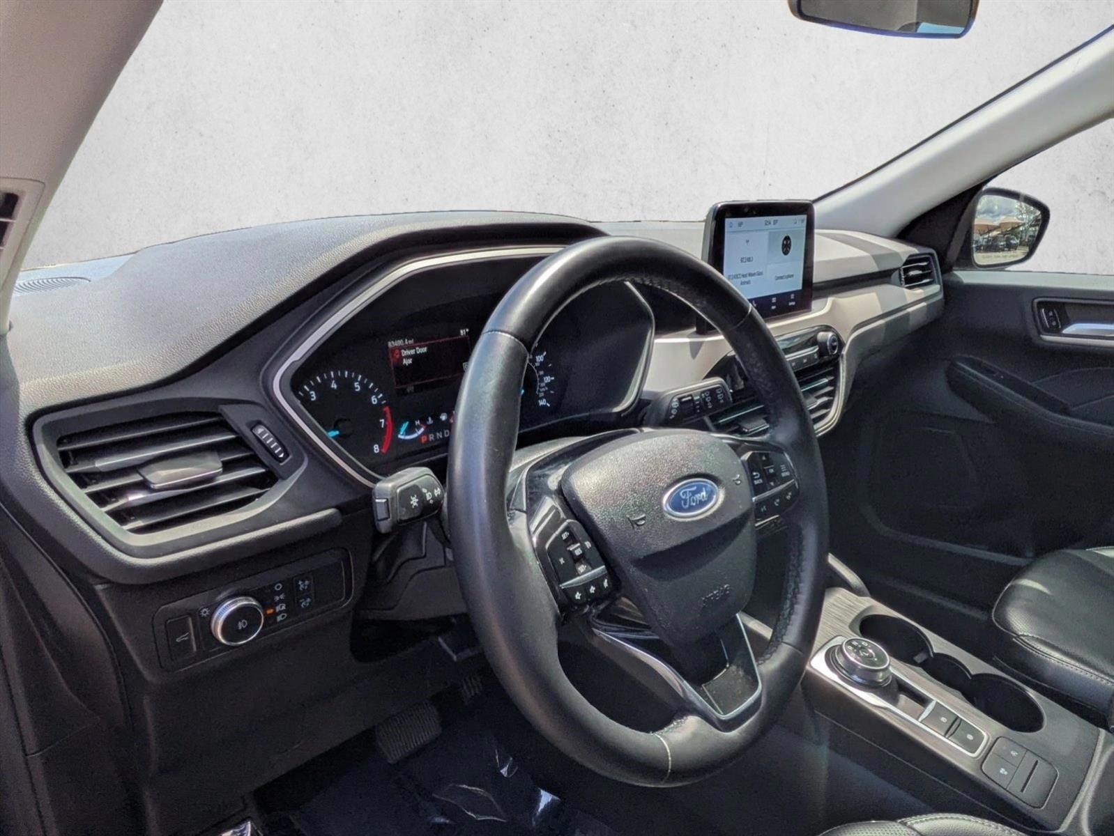 Thumbnail: 2022 Ford Escape - 3