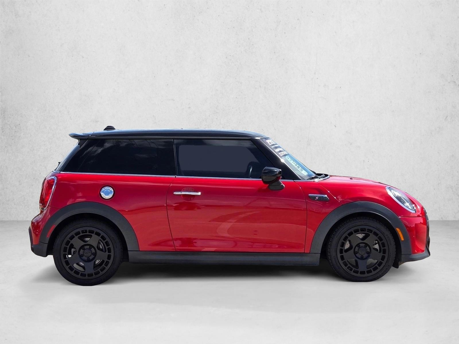 2023 MINI 3 Door S - Photo 4