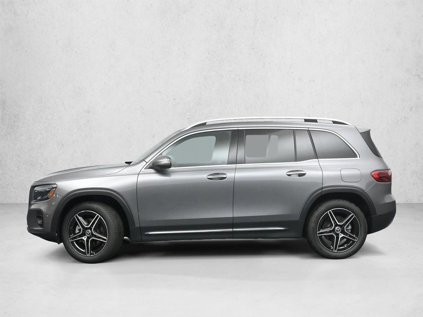 Thumbnail: 2026 Mercedes-Benz GLB - 2