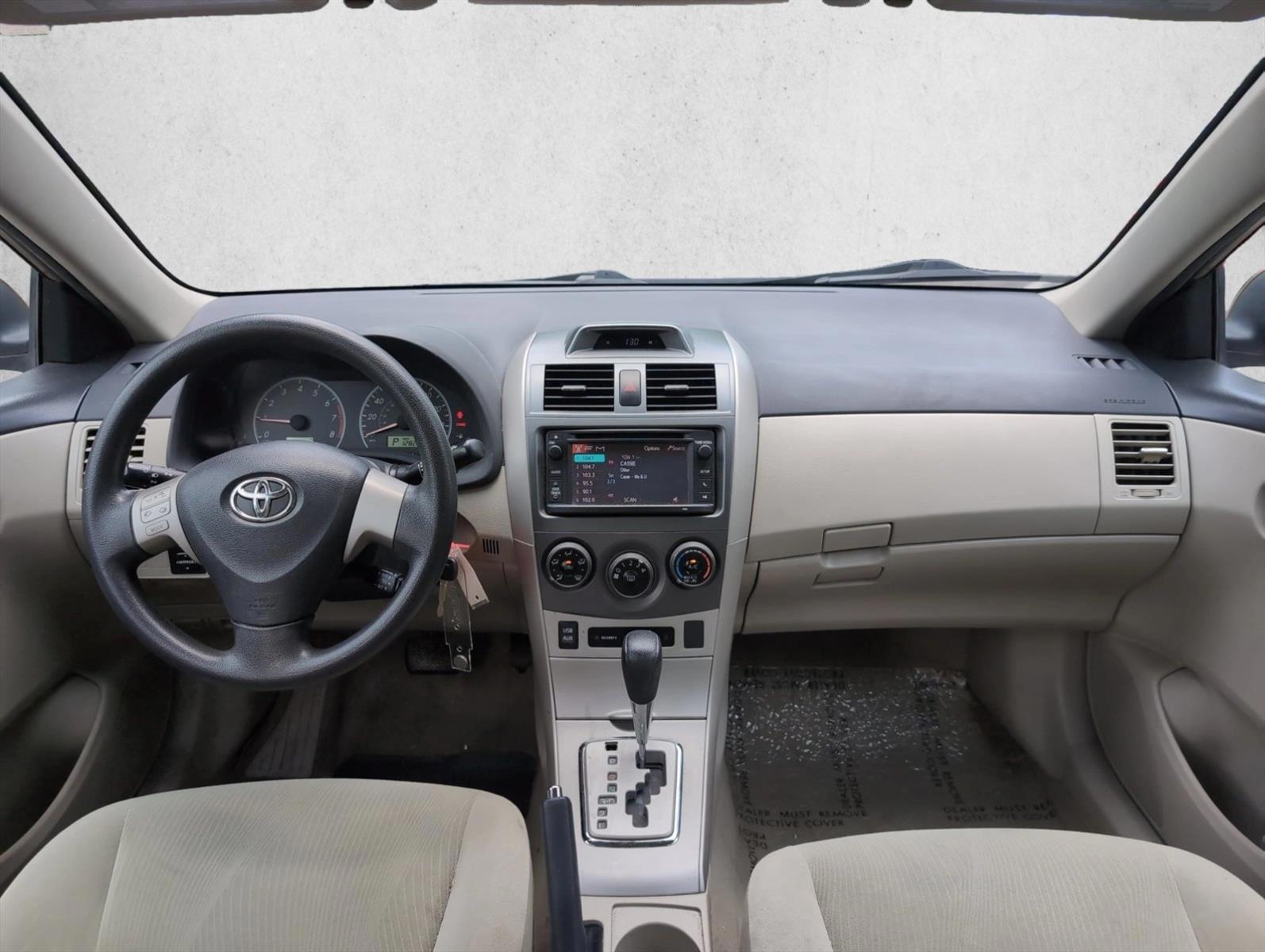 Thumbnail: 2013 Toyota Corolla - 2