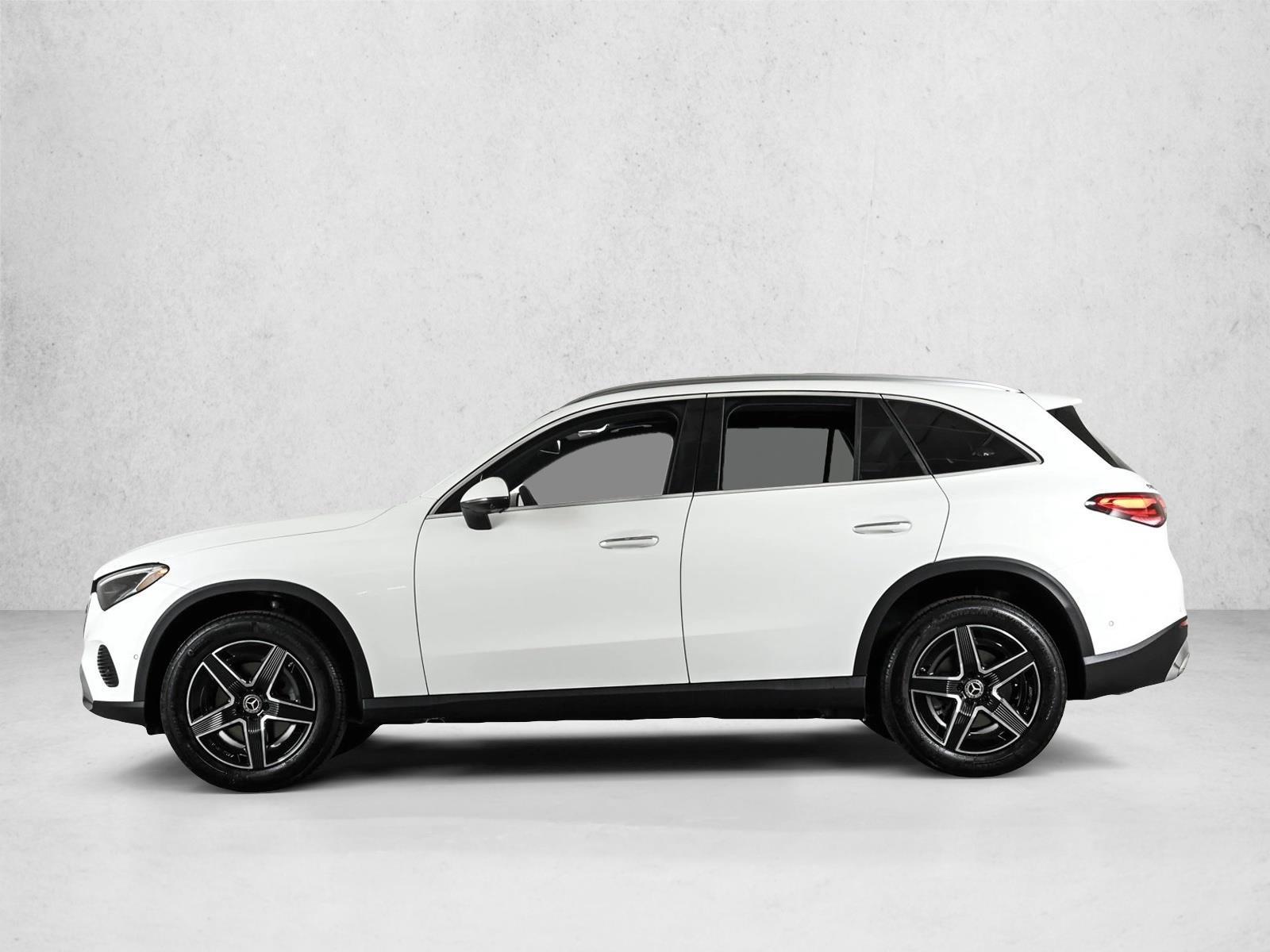 Thumbnail: 2027 Mercedes-Benz GLC - 2