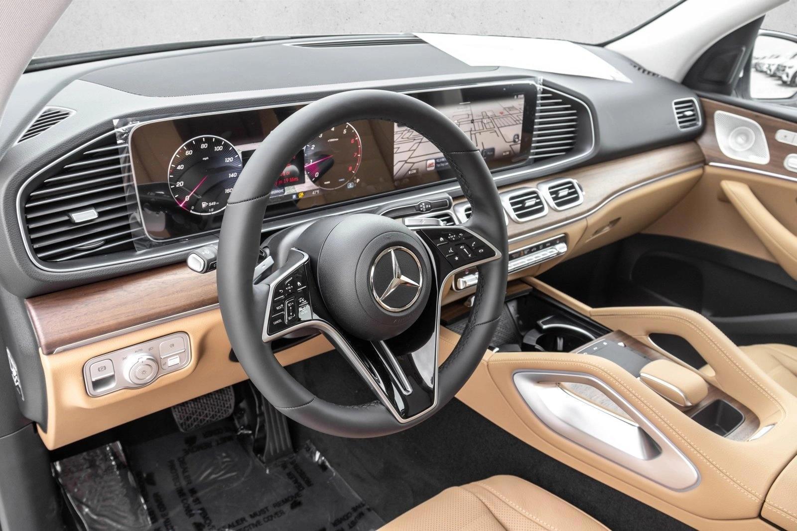 Thumbnail: 2026 Mercedes-Benz GLE - 3