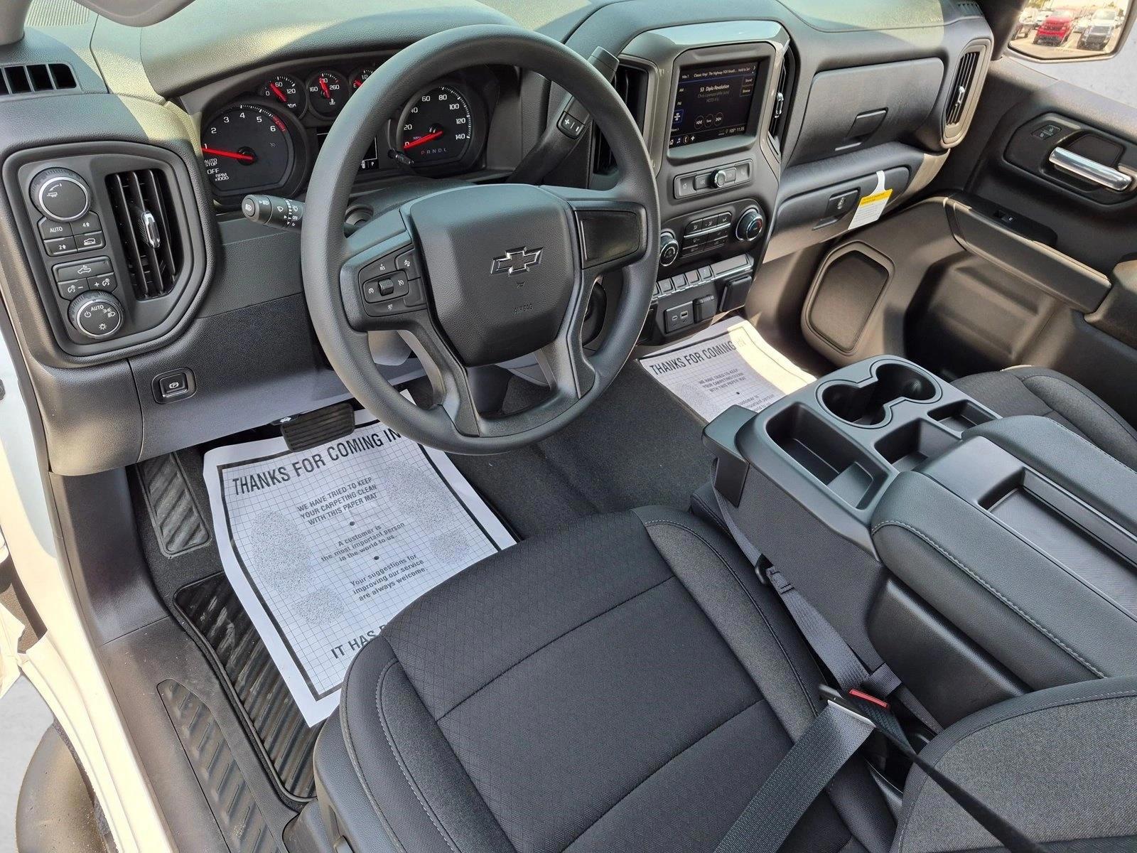 Thumbnail: 2026 Chevrolet Silverado 1500 - 3